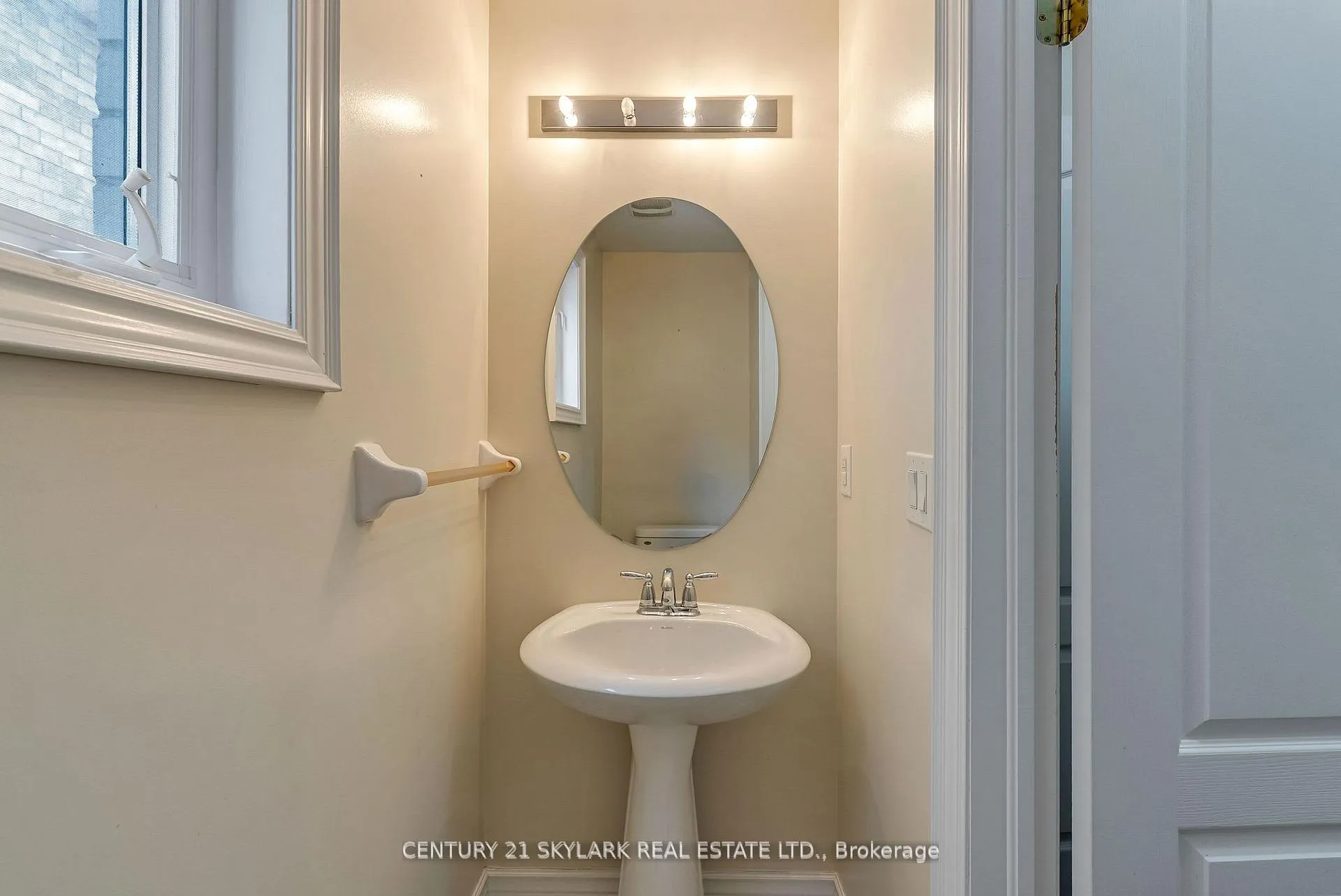 Photo 21 of 64 Jacksonville Drive, Brampton, Vales of Castlemore — HOMEH