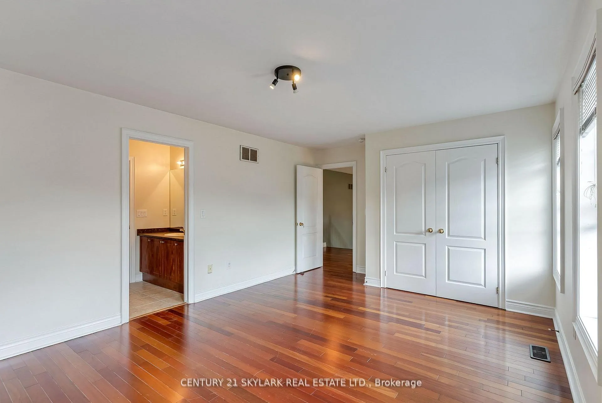Photo 24 of 64 Jacksonville Drive, Brampton, Vales of Castlemore — HOMEH