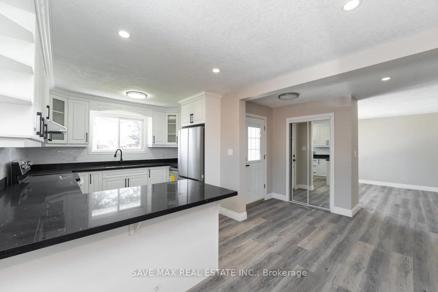 Photo 5 of 34 Garland Place, Hamilton, Greenford — HOMEH