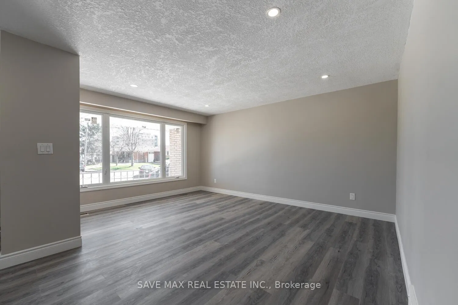 Photo 7 of 34 Garland Place, Hamilton, Greenford — HOMEH
