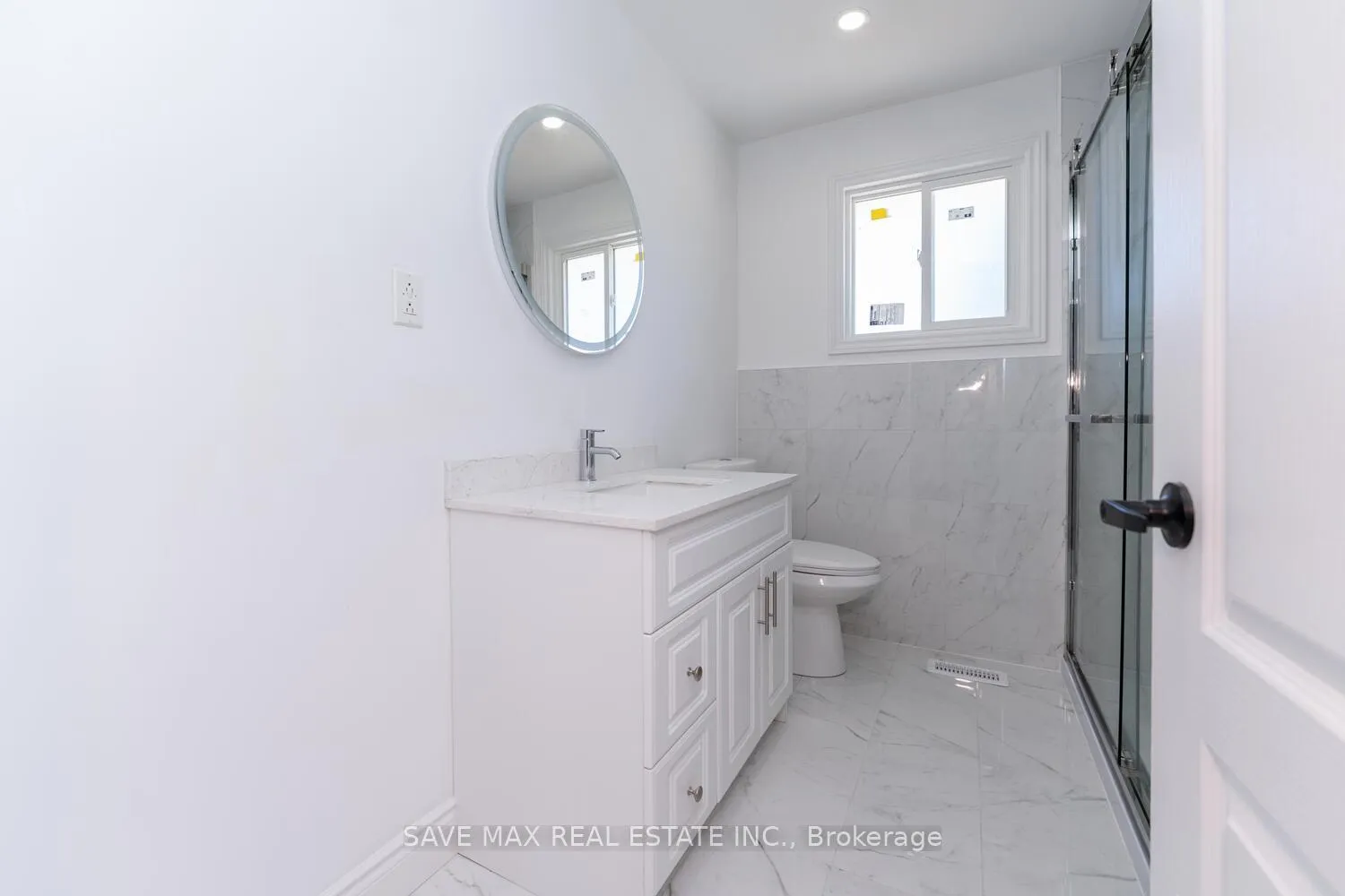 Photo 14 of 34 Garland Place, Hamilton, Greenford — HOMEH