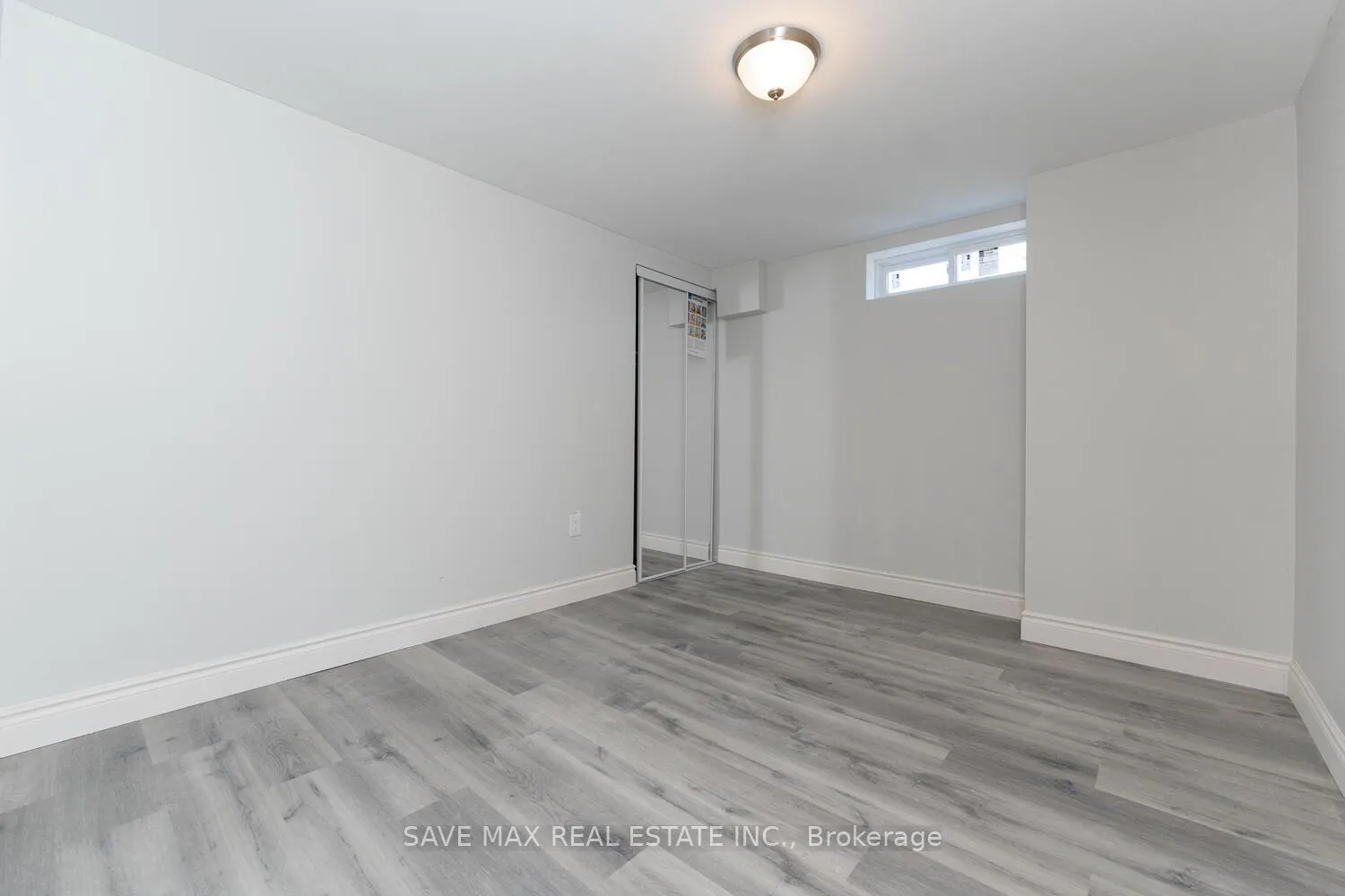 Photo 23 of 34 Garland Place, Hamilton, Greenford — HOMEH