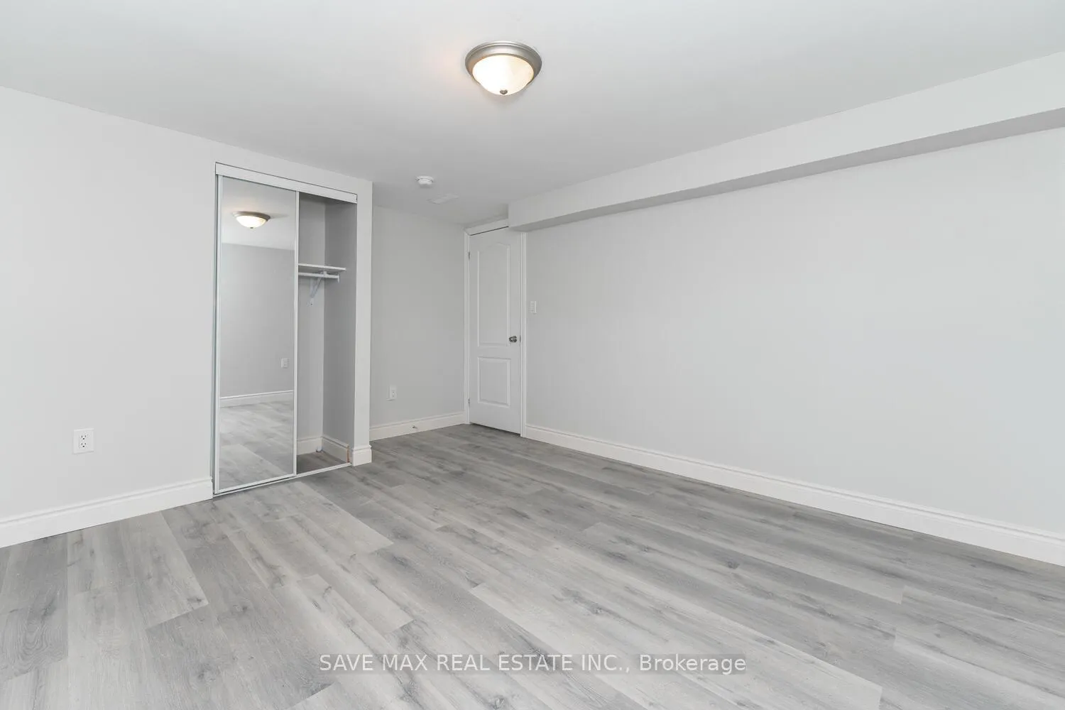 Photo 25 of 34 Garland Place, Hamilton, Greenford — HOMEH