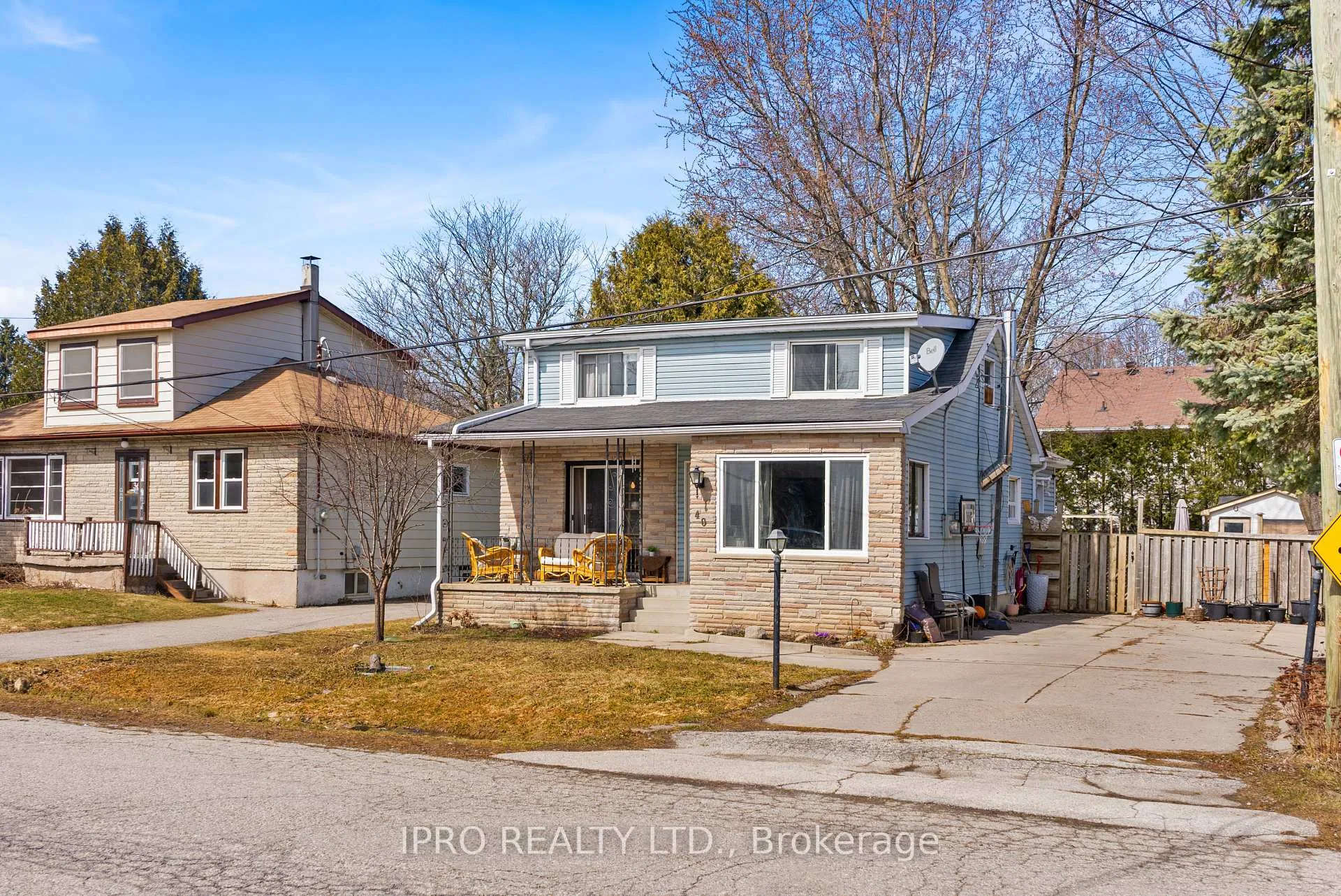 Photo 2 of 40 Sylvan Crescent, Richmond Hill, Oak Ridges Lake Wilcox — HOMEH