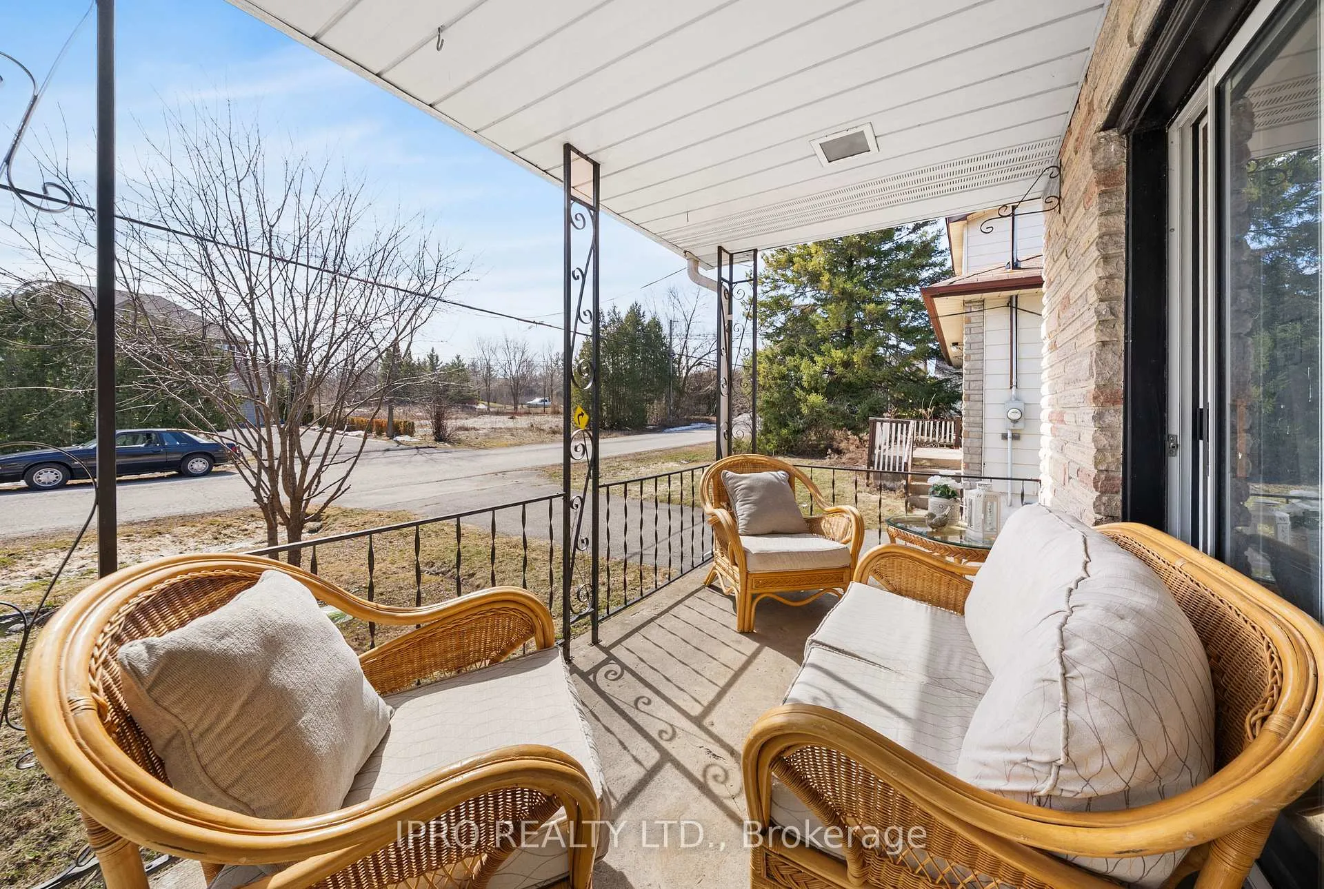 Photo 4 of 40 Sylvan Crescent, Richmond Hill, Oak Ridges Lake Wilcox — HOMEH