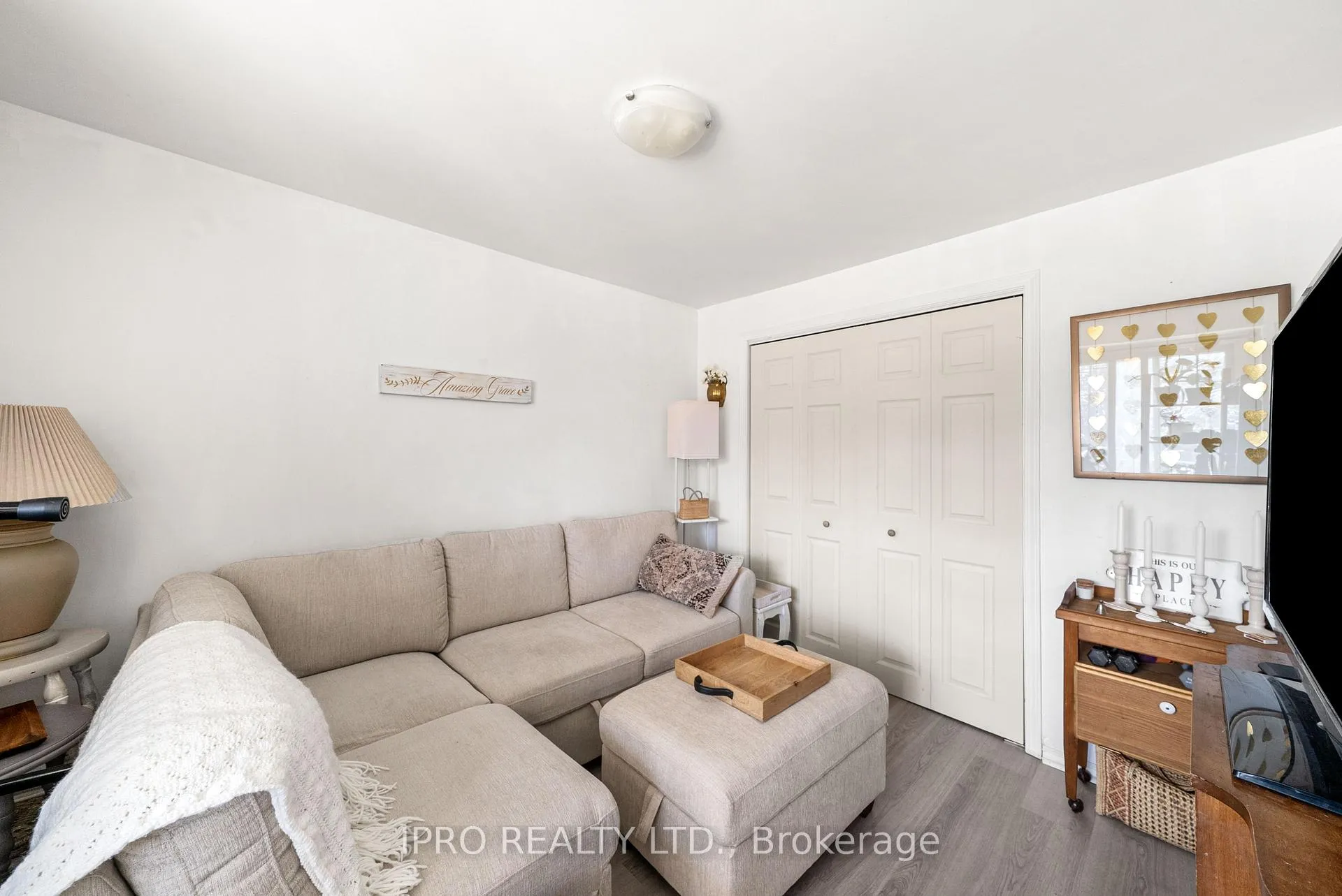 Photo 9 of 40 Sylvan Crescent, Richmond Hill, Oak Ridges Lake Wilcox — HOMEH