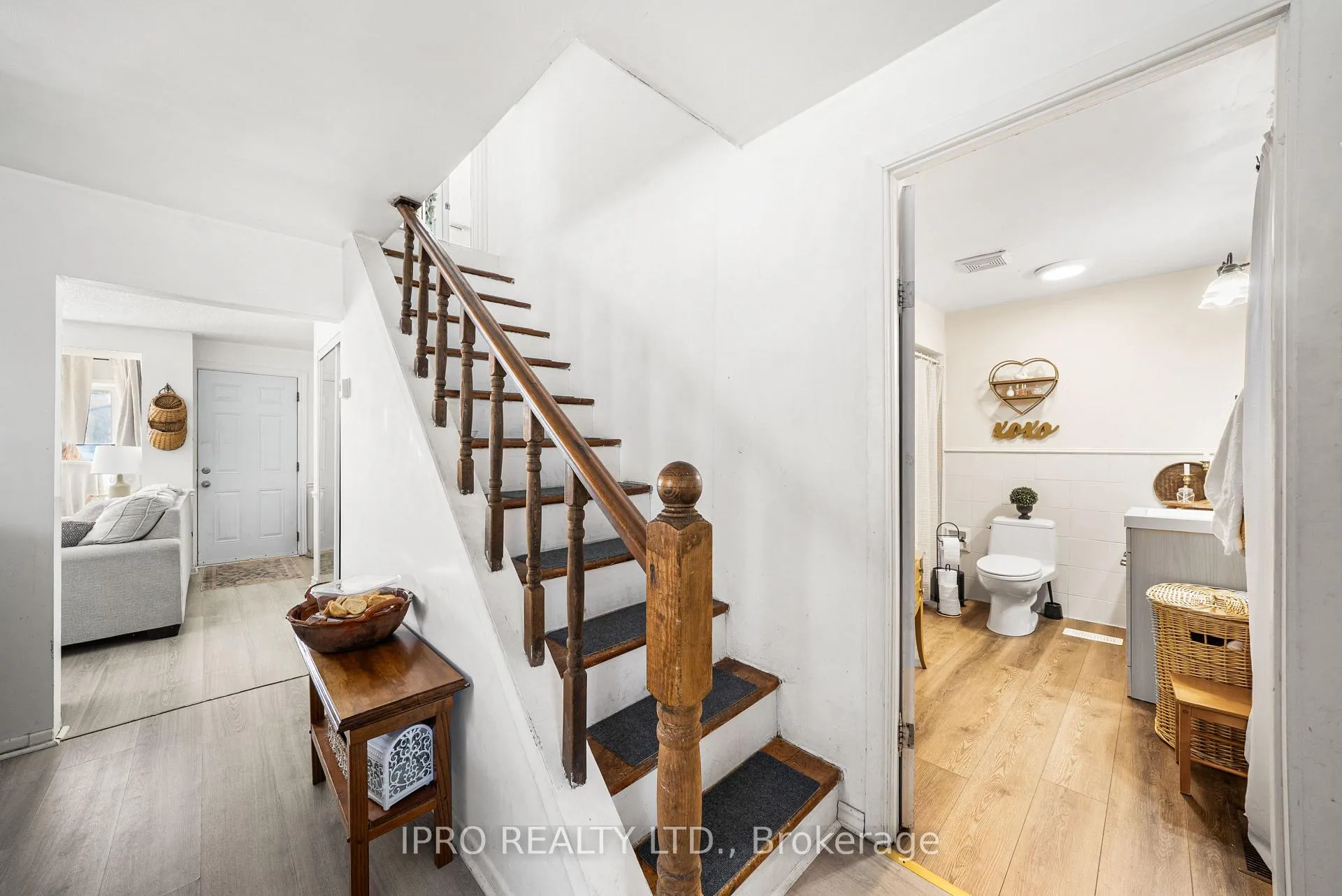 Photo 11 of 40 Sylvan Crescent, Richmond Hill, Oak Ridges Lake Wilcox — HOMEH