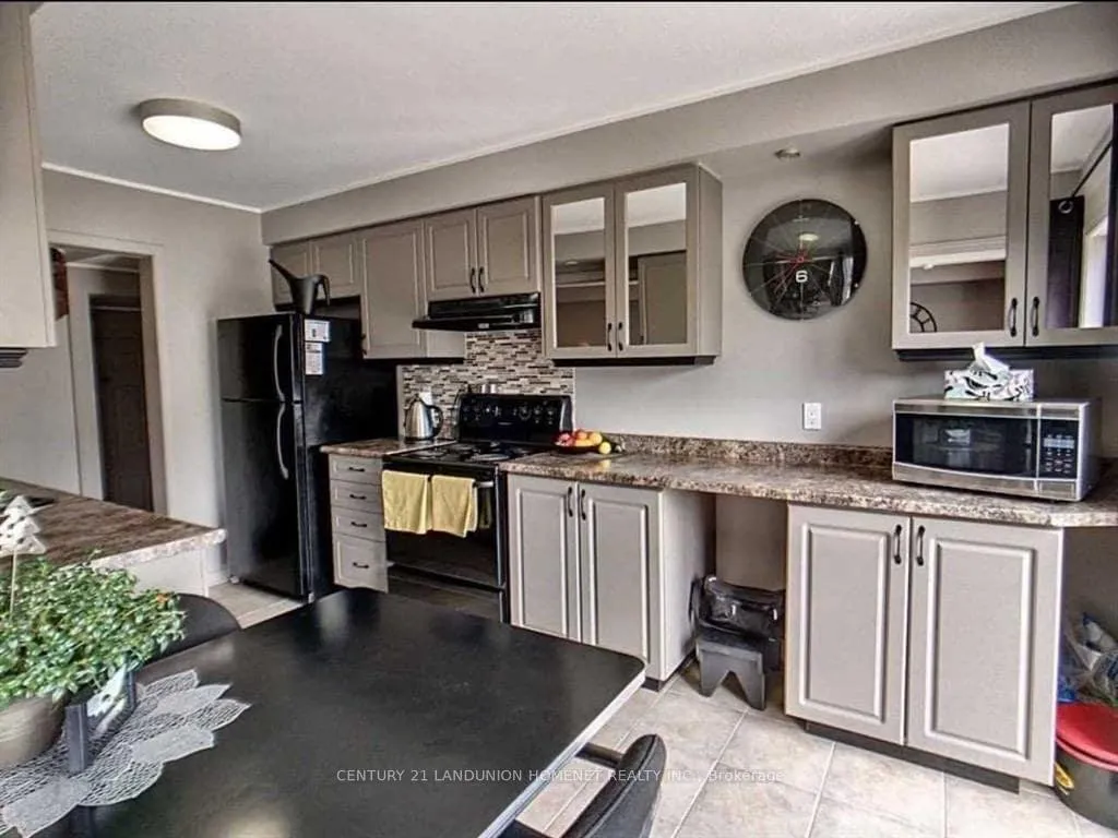 Photo 7 of 78 Robideau Place, Whitby, Pringle Creek — HOMEH