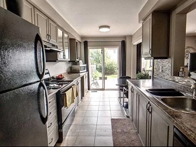 Photo 8 of 78 Robideau Place, Whitby, Pringle Creek — HOMEH