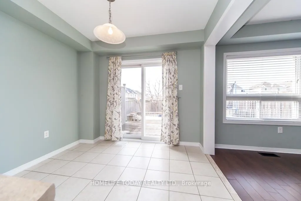 Photo 6 of 70 William Cowles Drive, Clarington, Bowmanville — HOMEH