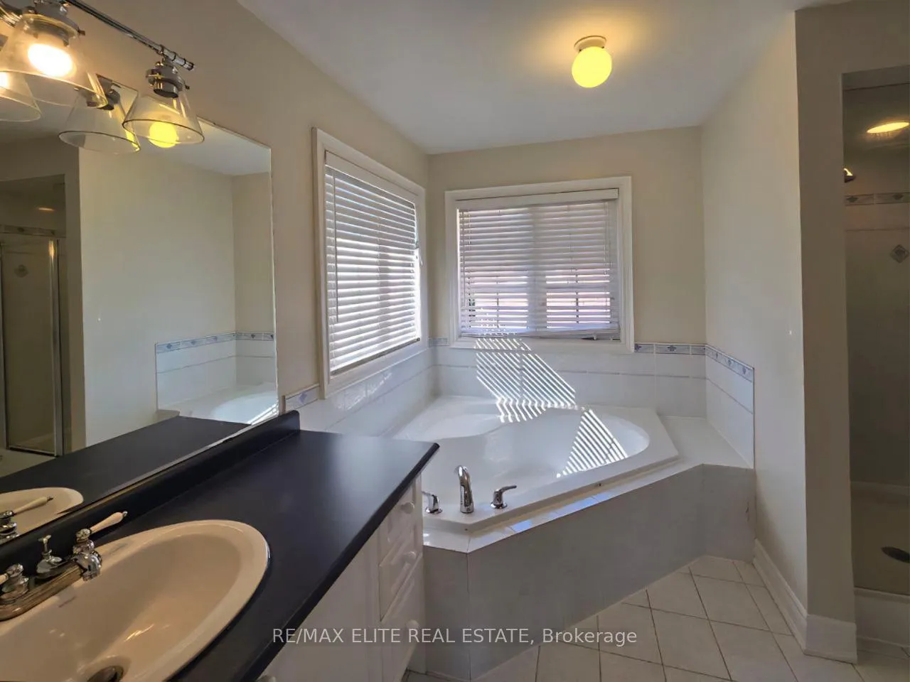 Photo 15 of 51 Gould Lane, Vaughan, Patterson — HOMEH