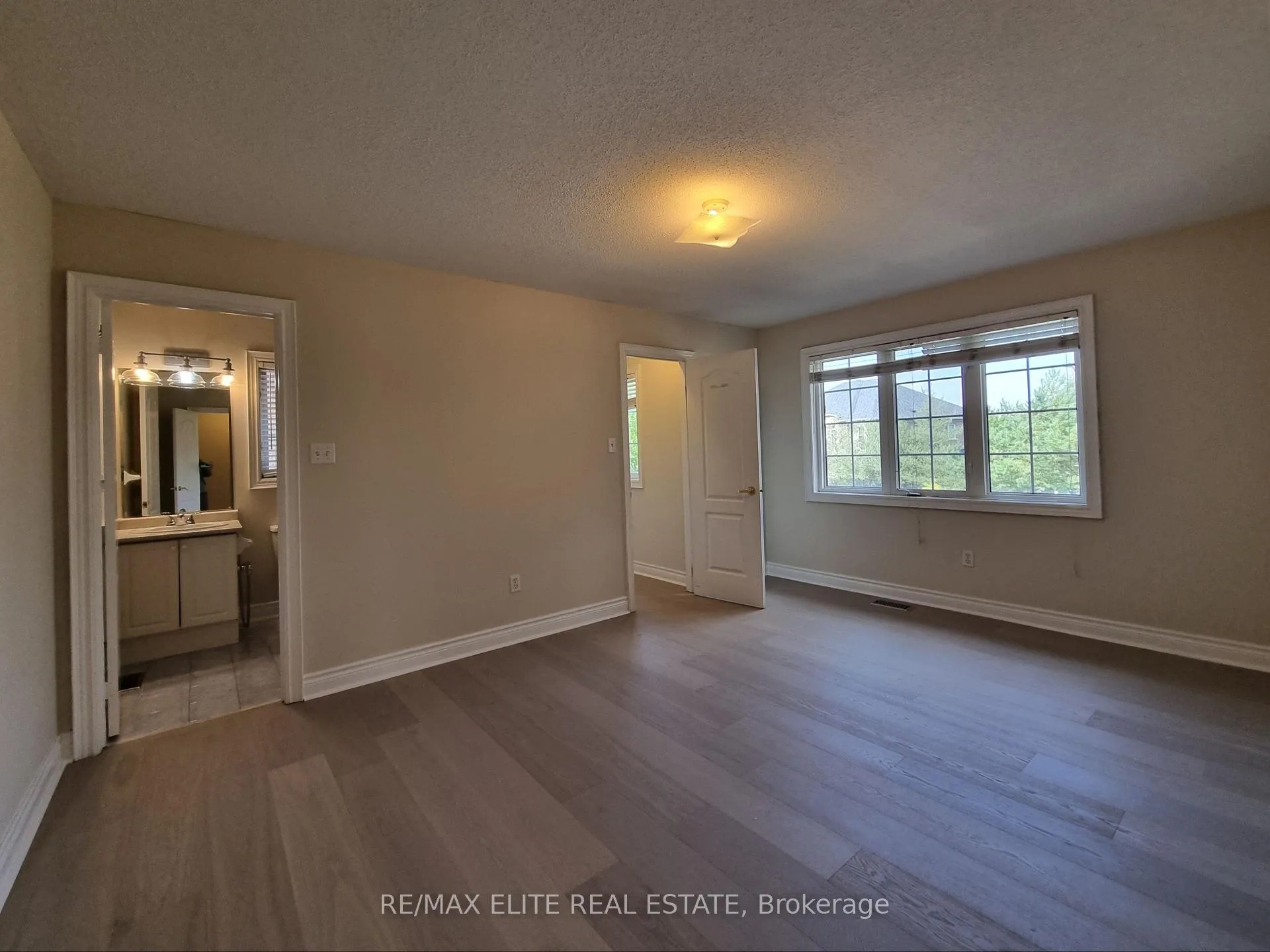 Photo 26 of 51 Gould Lane, Vaughan, Patterson — HOMEH