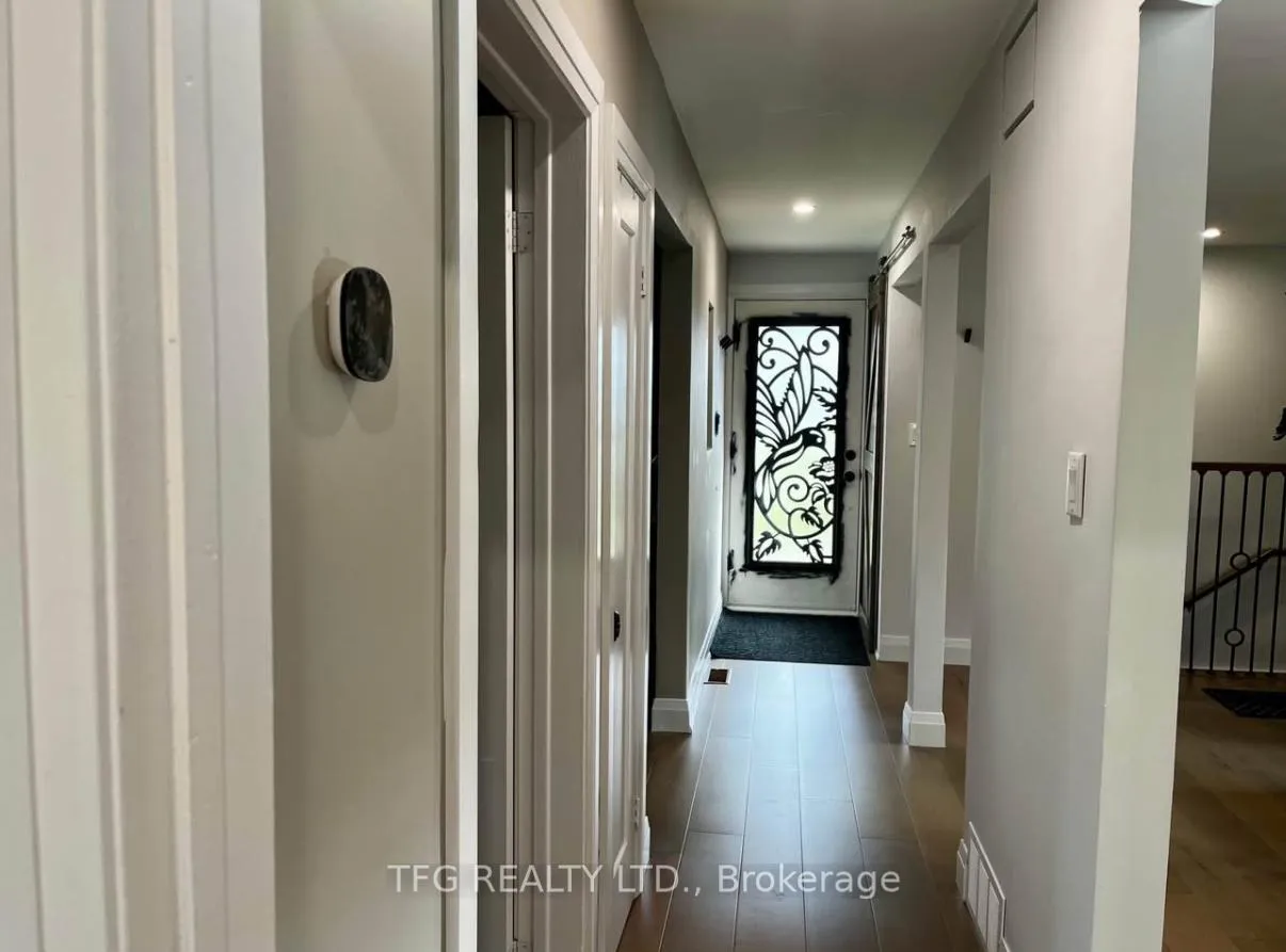 Photo 3 of 937 Walnut Court, Oshawa, Donevan — HOMEH
