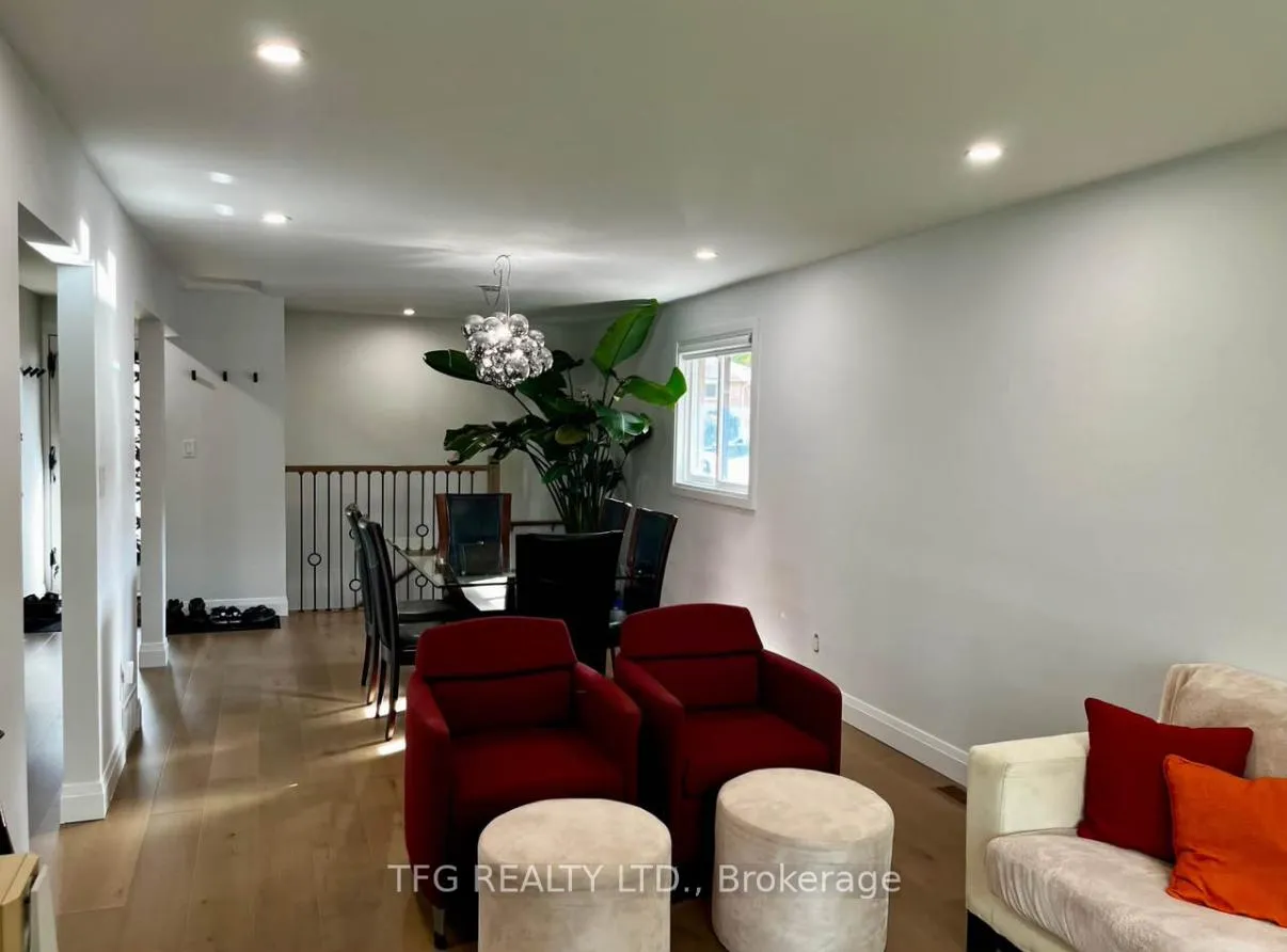 Photo 5 of 937 Walnut Court, Oshawa, Donevan — HOMEH