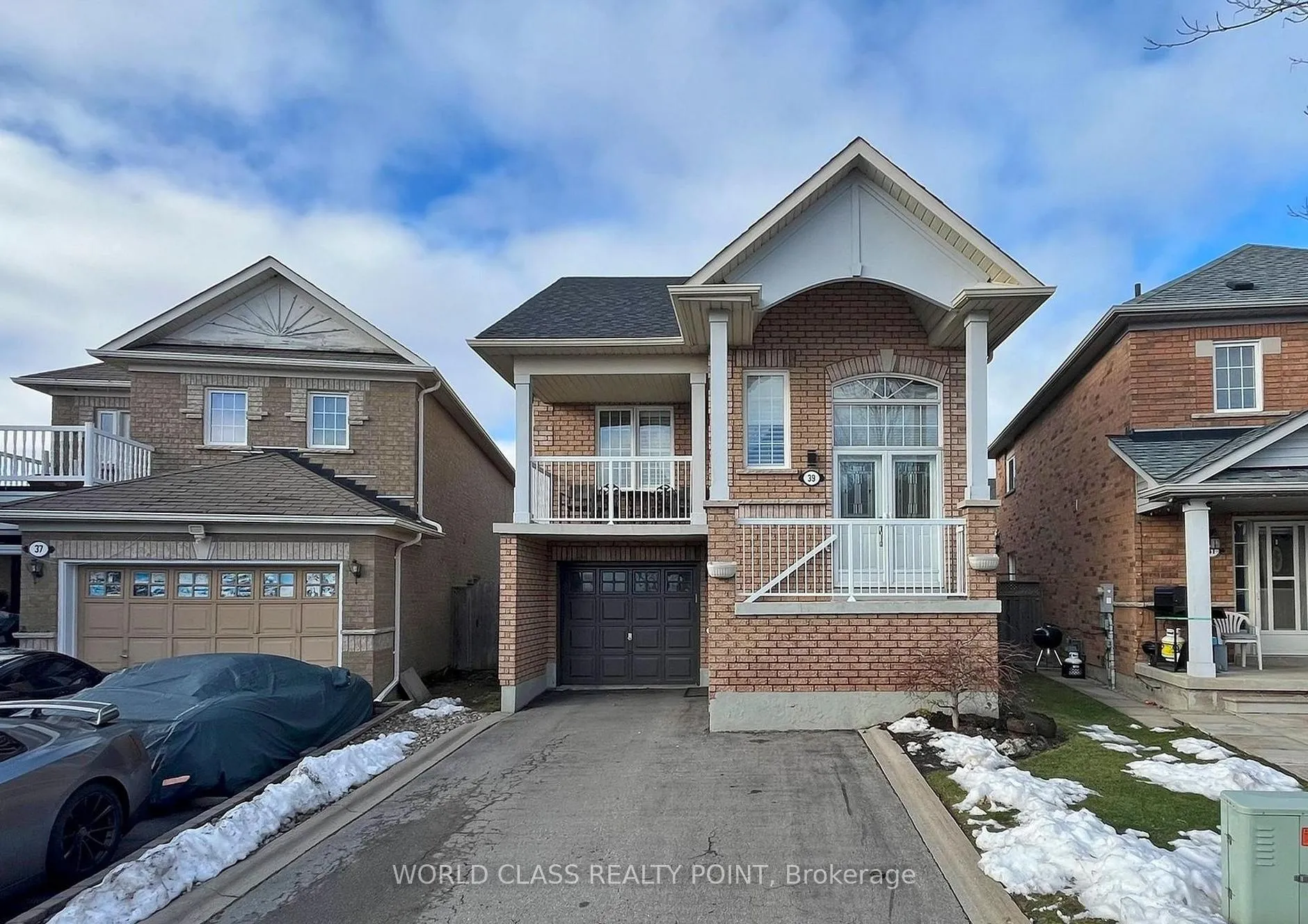Photo 1 of Unit Main, 39 Macbride Crescent, Vaughan, Maple — HOMEH
