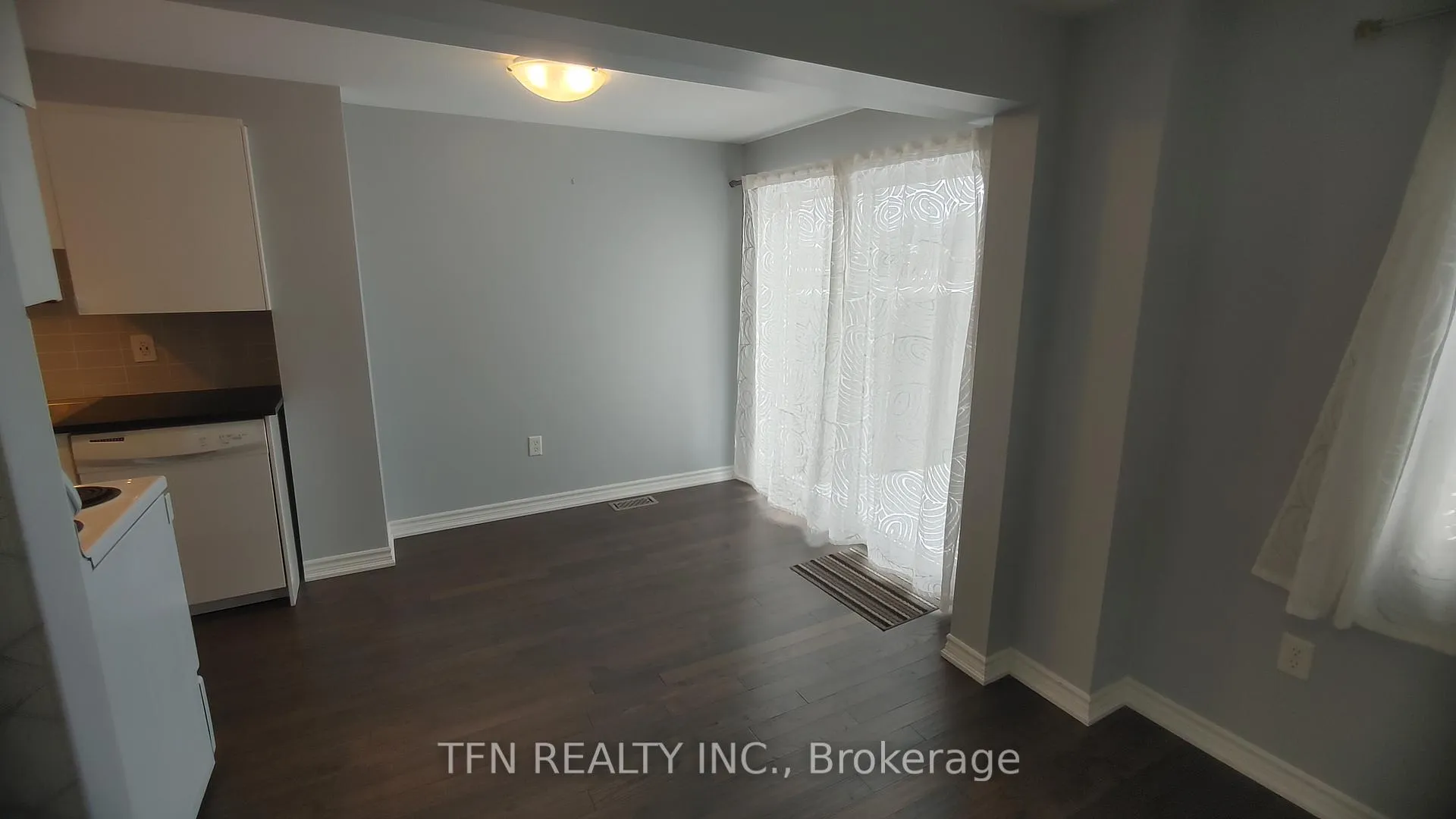 Photo 11 of 15 Srigley Street, Barrie, Holly — HOMEH