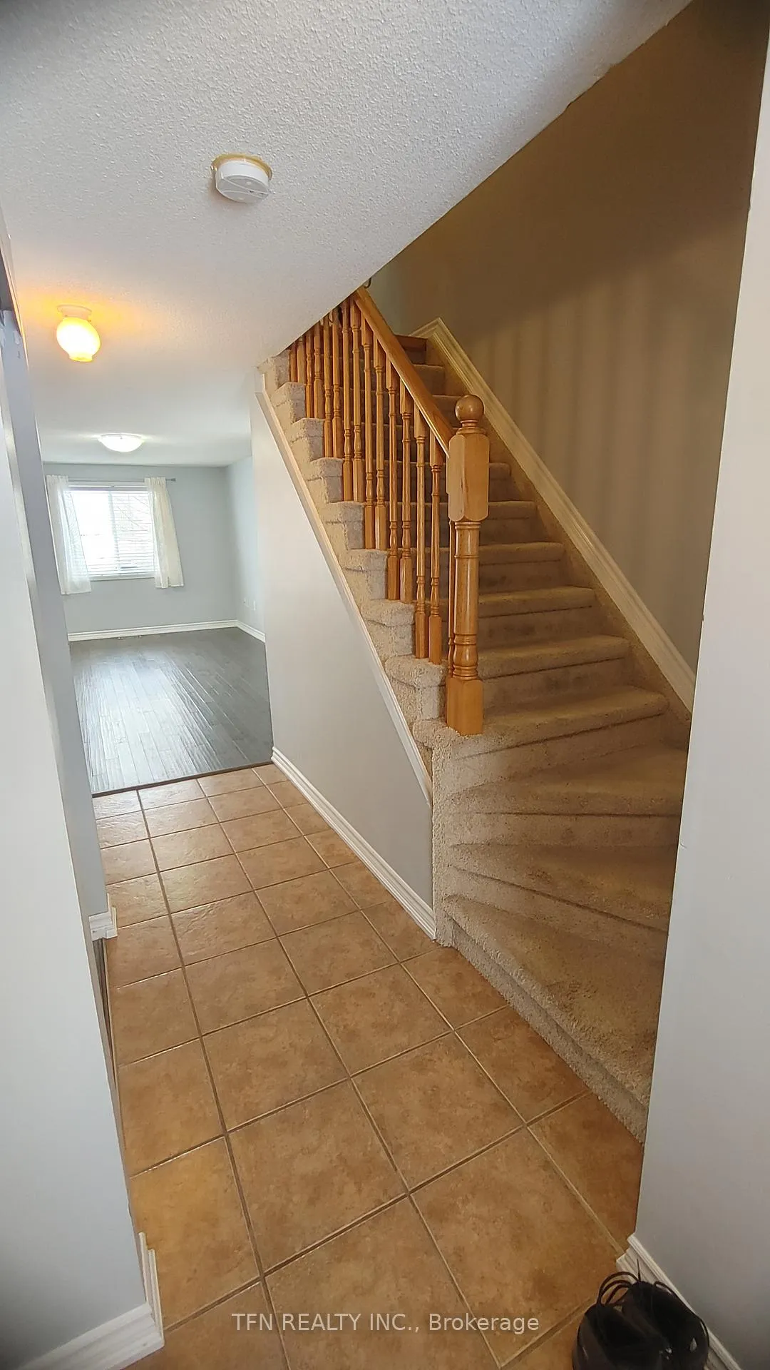 Photo 13 of 15 Srigley Street, Barrie, Holly — HOMEH