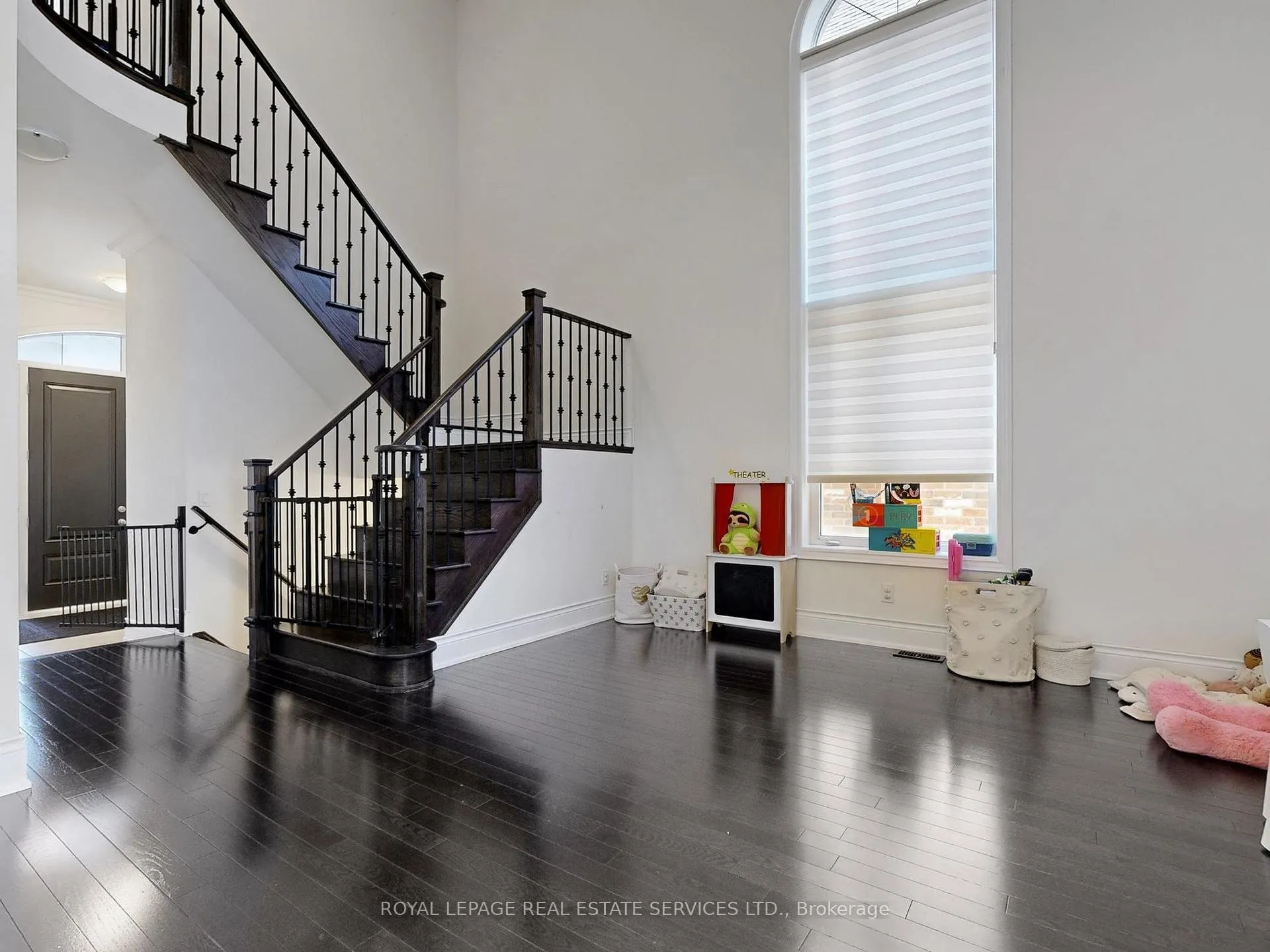 Photo 12 of 46 Baldry Avenue, Vaughan, Patterson — HOMEH