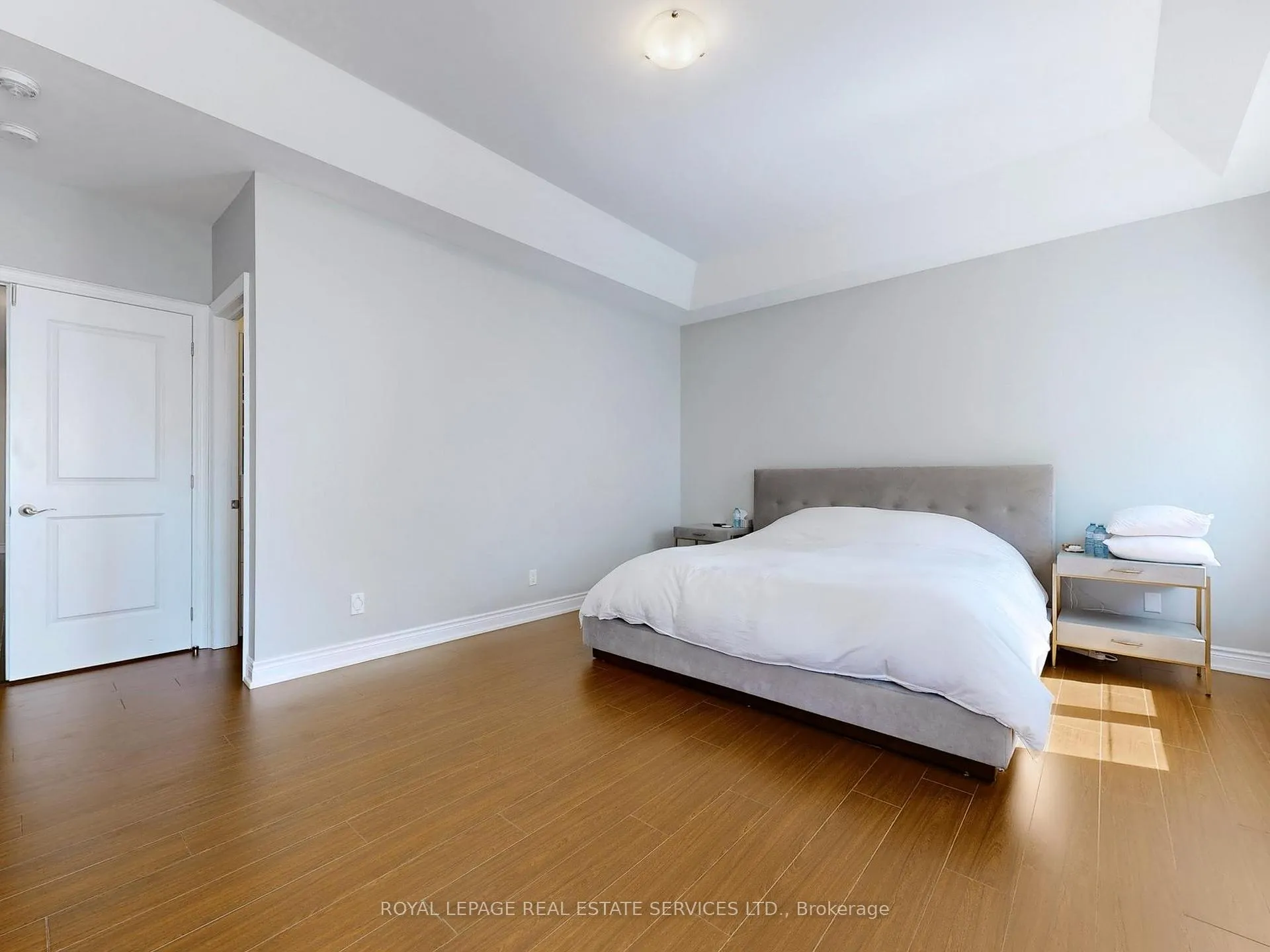Photo 15 of 46 Baldry Avenue, Vaughan, Patterson — HOMEH