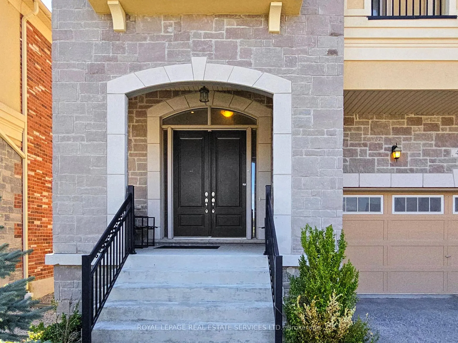 Photo 30 of 46 Baldry Avenue, Vaughan, Patterson — HOMEH