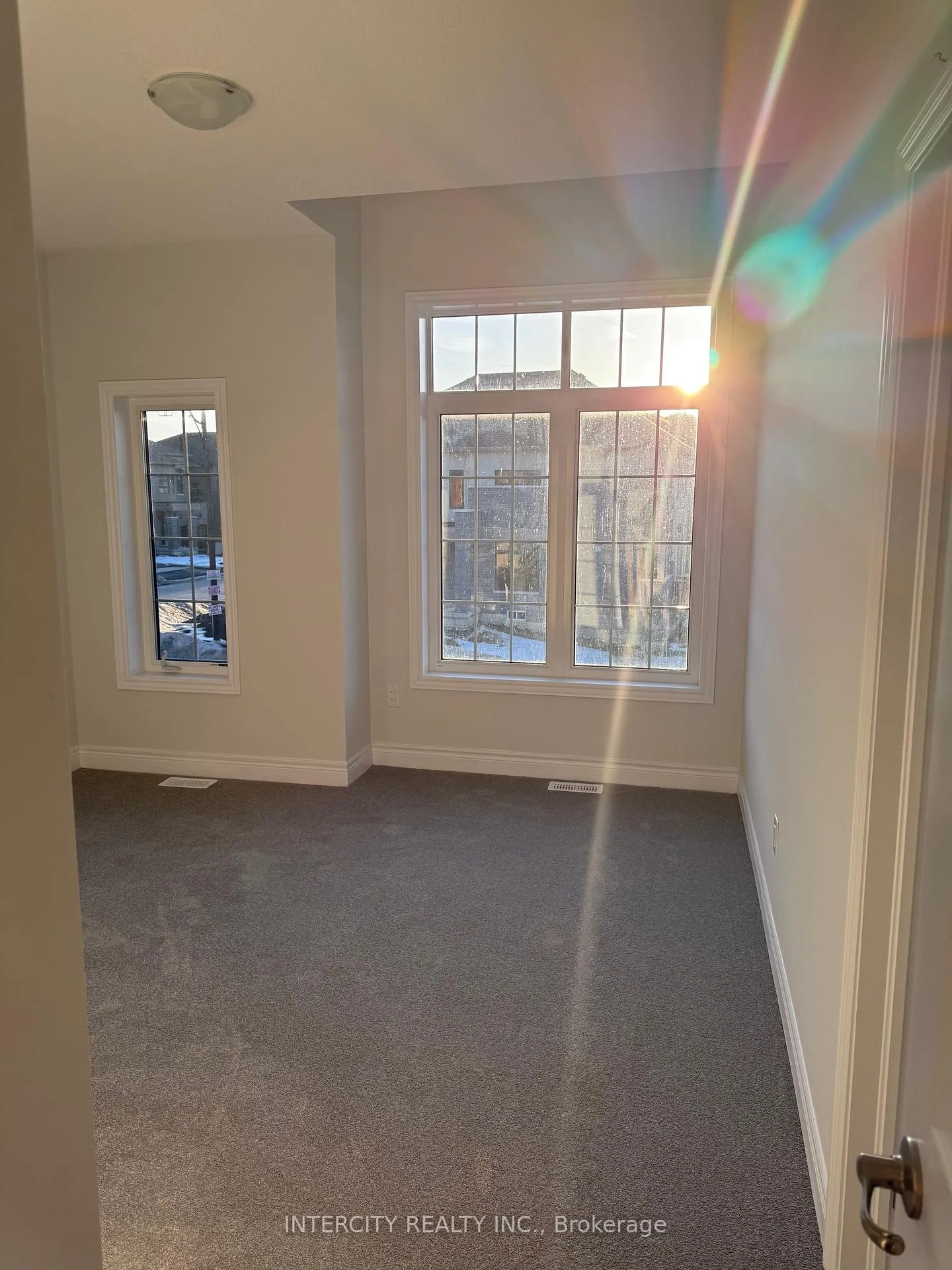 Photo 12 of 6 Keyworth Crescent, Brampton, Sandringham-Wellington North — HOMEH