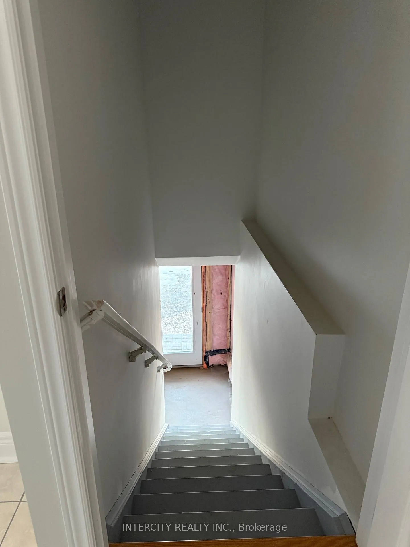 Photo 14 of 6 Keyworth Crescent, Brampton, Sandringham-Wellington North — HOMEH