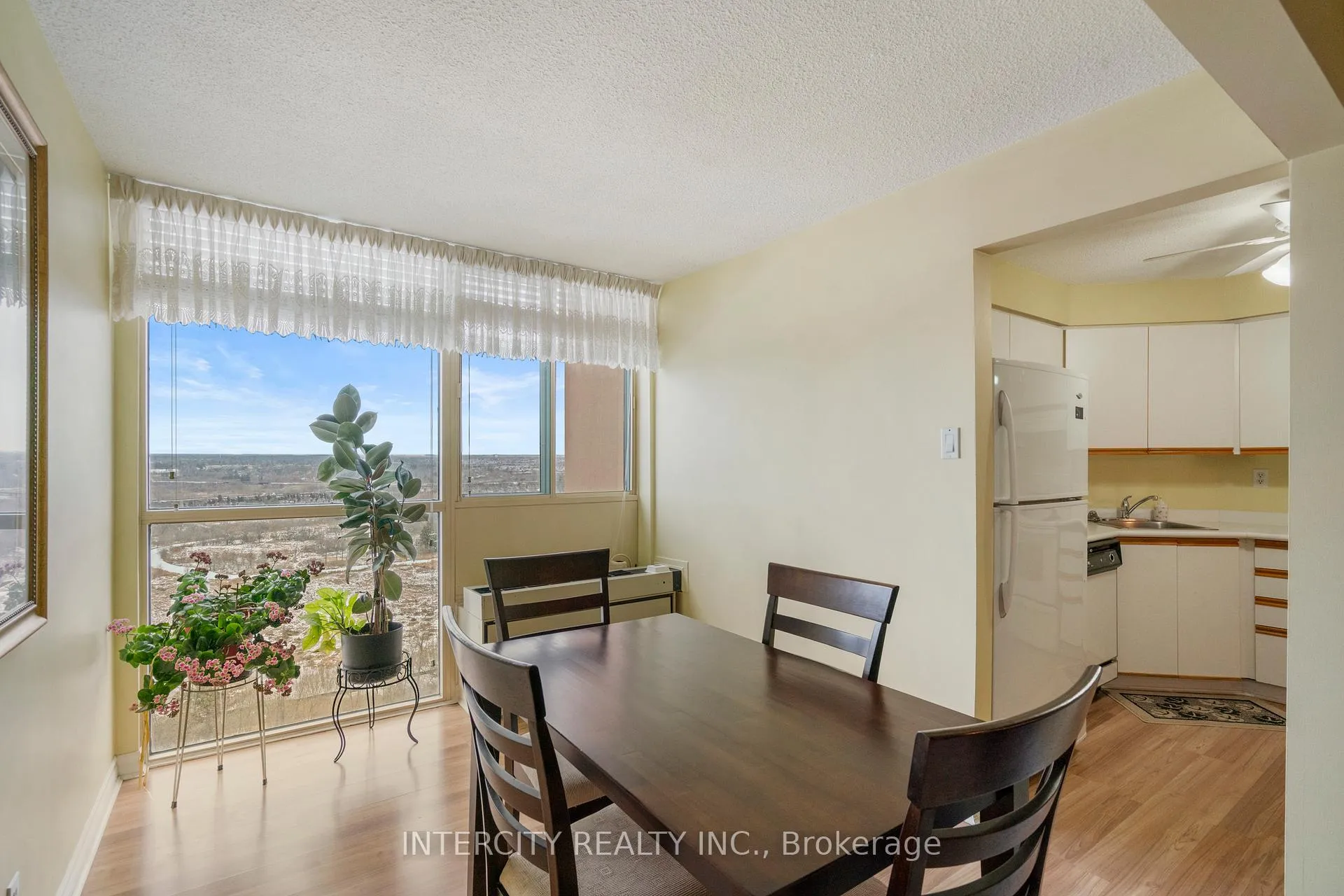 Photo 15 of 6 Keyworth Crescent, Brampton, Sandringham-Wellington North — HOMEH