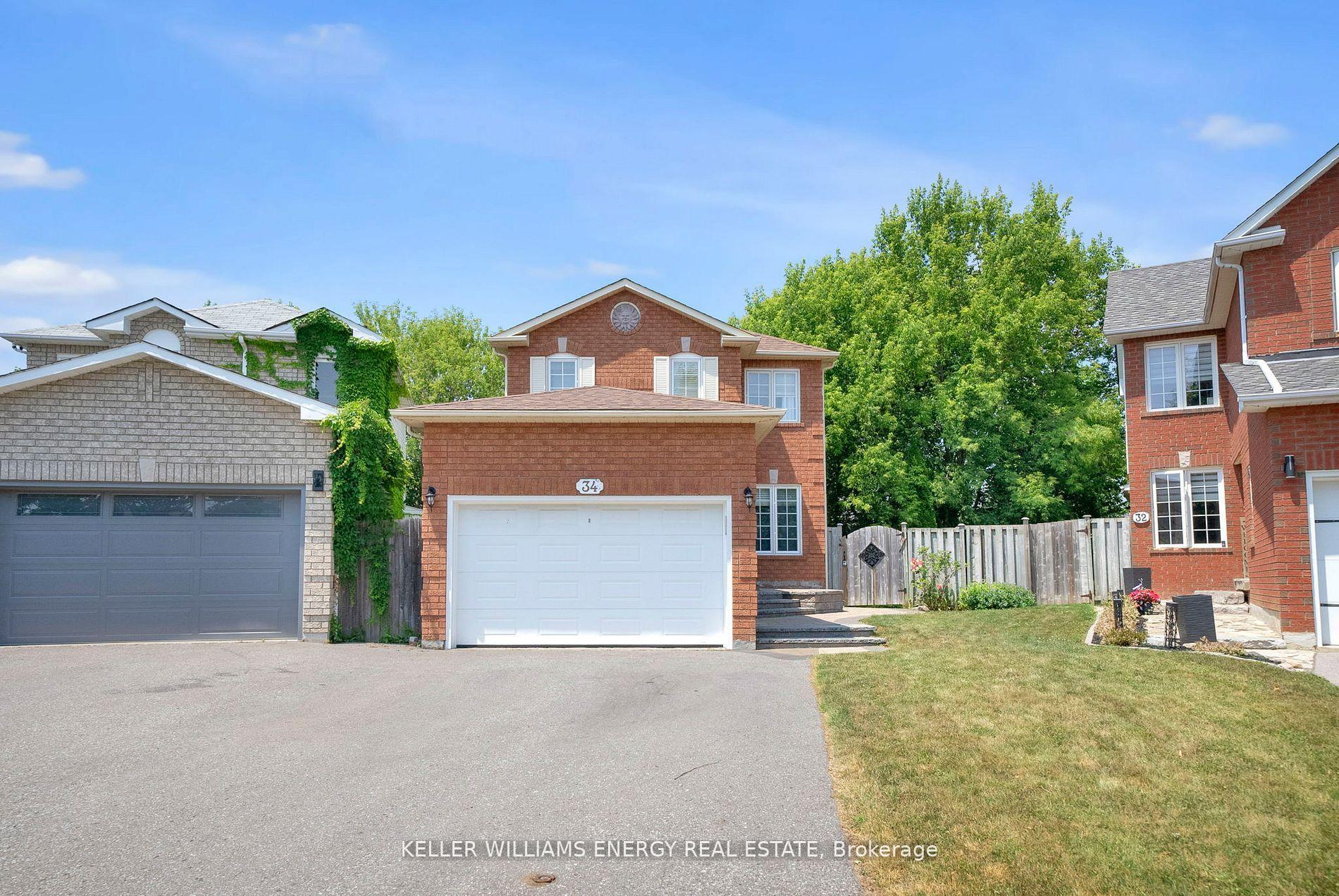 Photo 2 of 34 Hogan Crescent, Clarington, Bowmanville — HOMEH