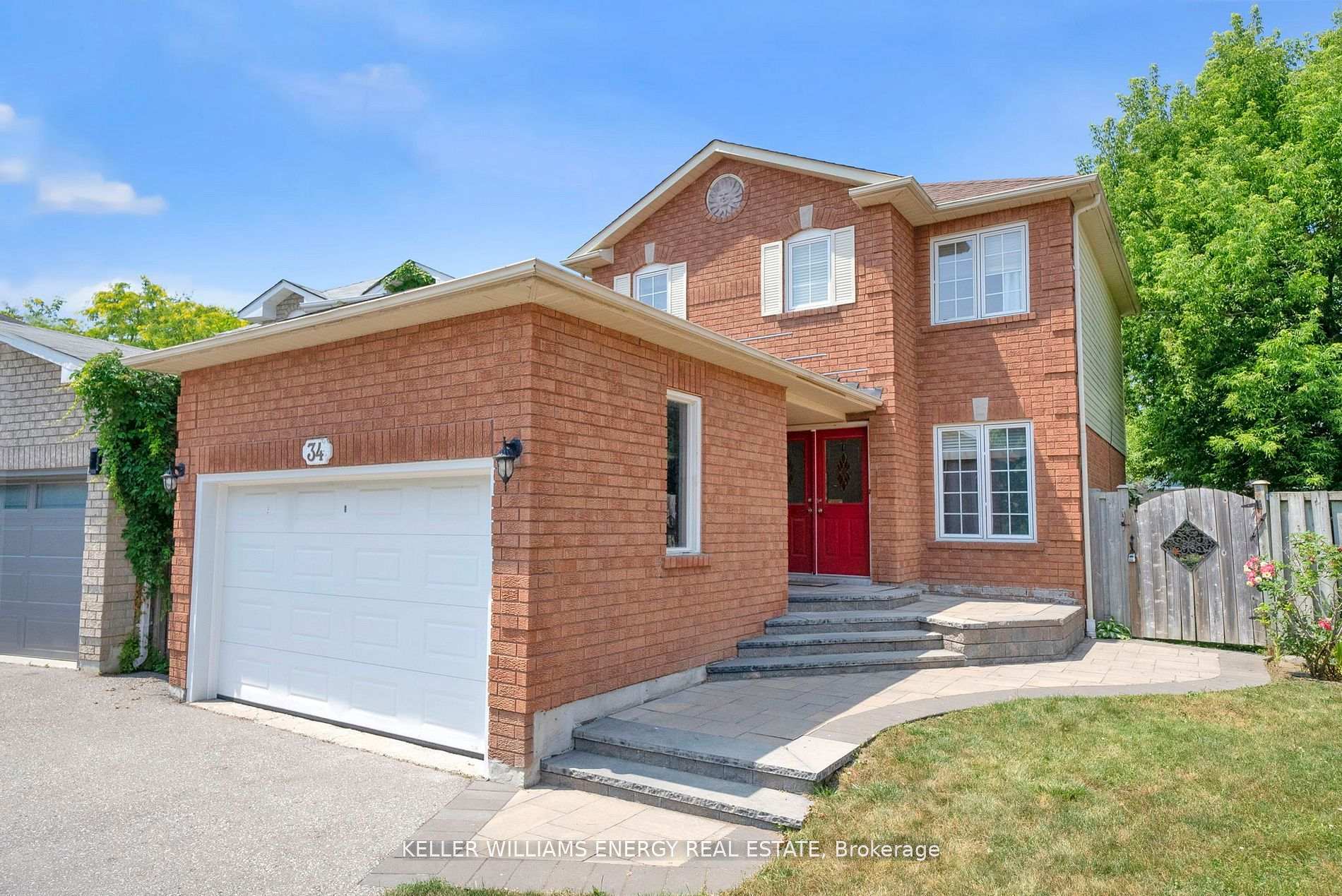 Photo 4 of 34 Hogan Crescent, Clarington, Bowmanville — HOMEH