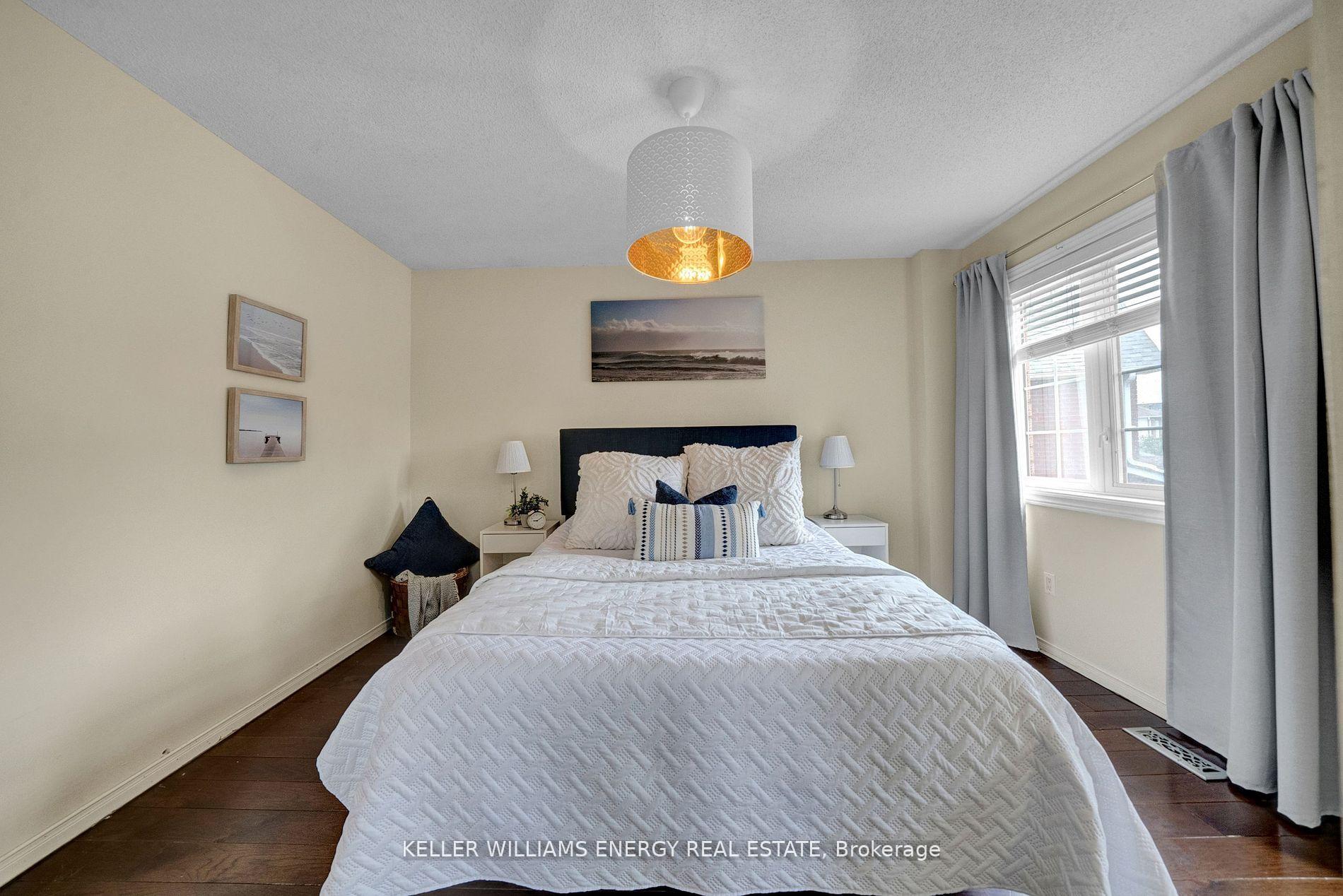 Photo 22 of 34 Hogan Crescent, Clarington, Bowmanville — HOMEH