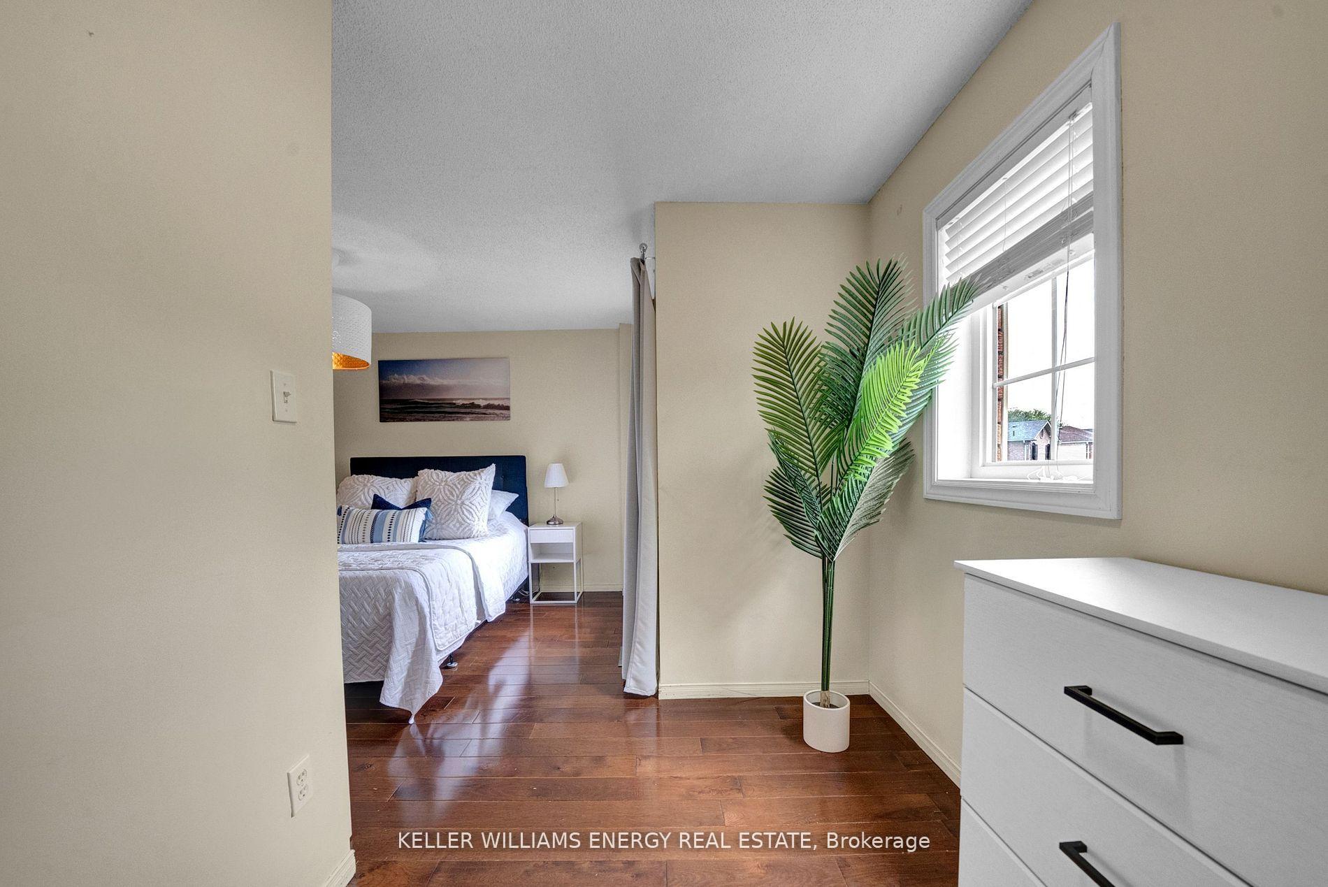 Photo 27 of 34 Hogan Crescent, Clarington, Bowmanville — HOMEH