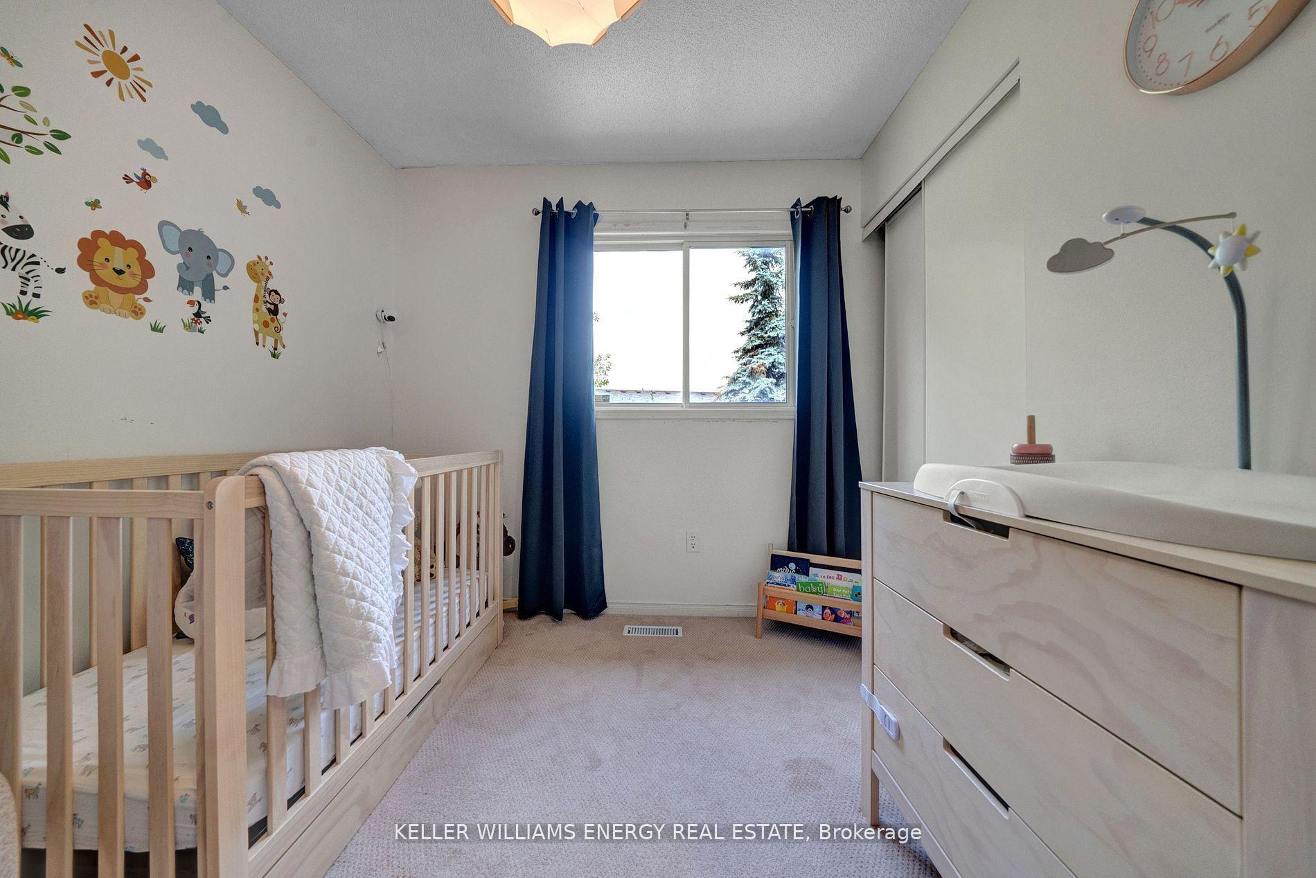 Photo 30 of 34 Hogan Crescent, Clarington, Bowmanville — HOMEH