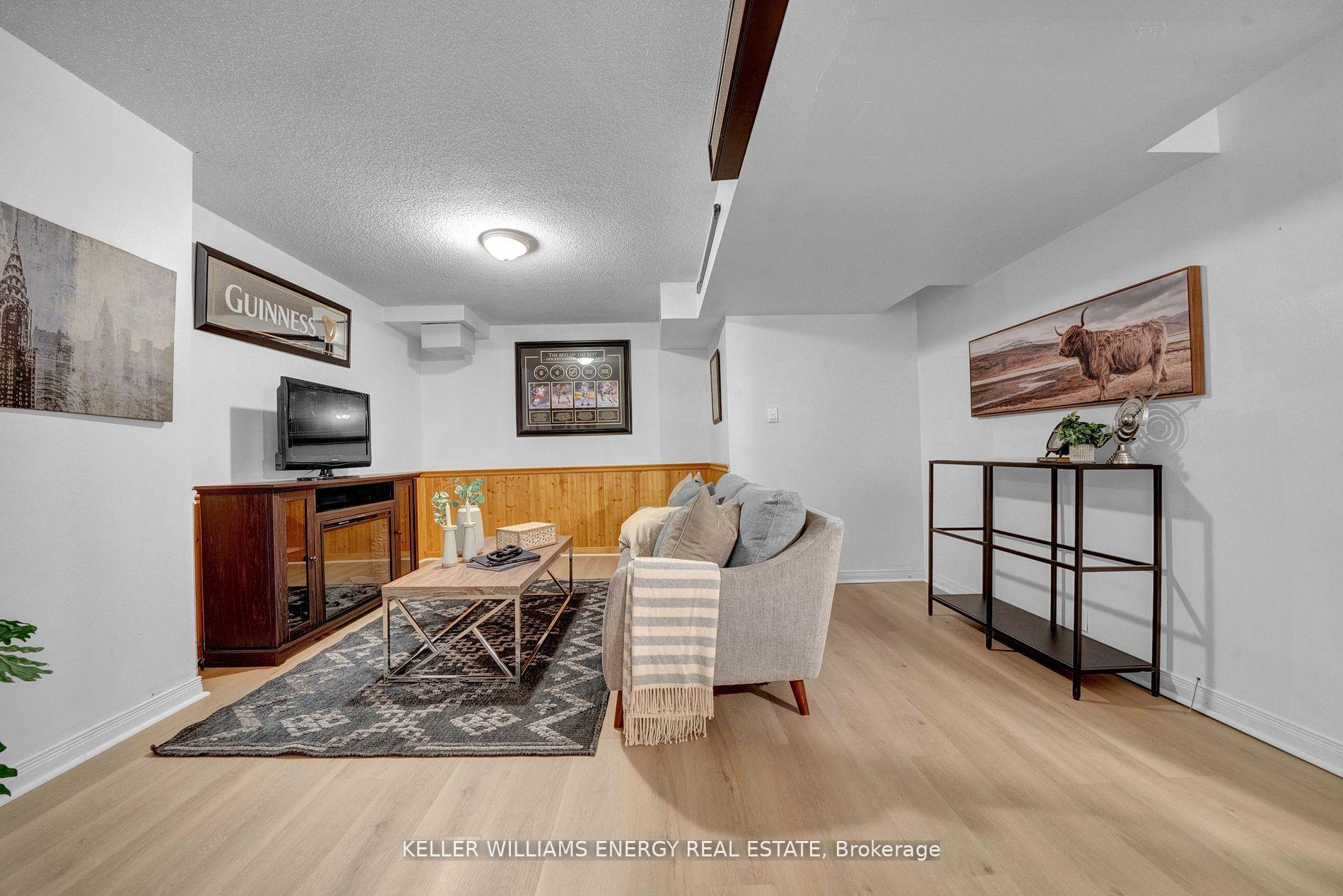 Photo 34 of 34 Hogan Crescent, Clarington, Bowmanville — HOMEH