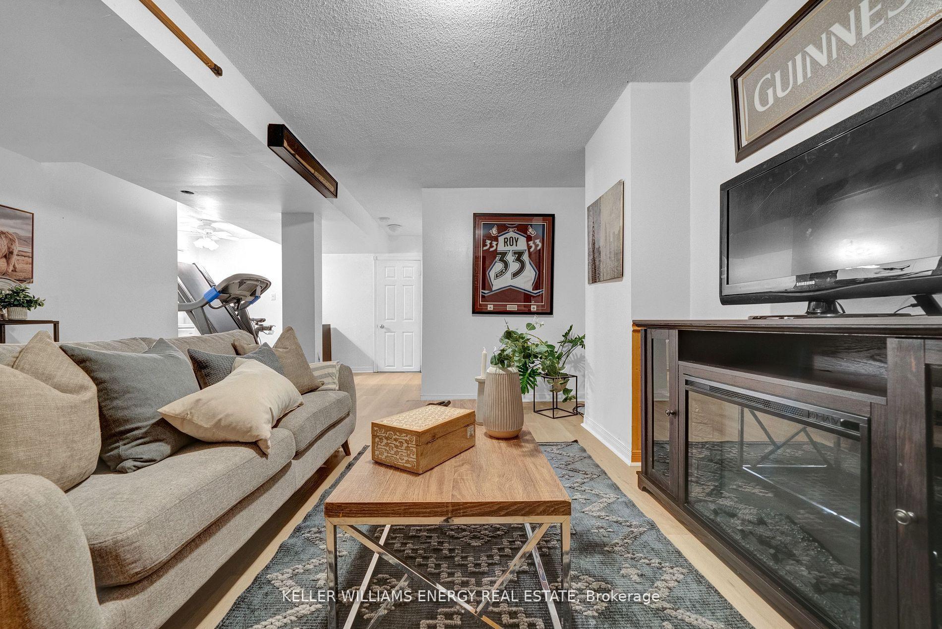 Photo 36 of 34 Hogan Crescent, Clarington, Bowmanville — HOMEH