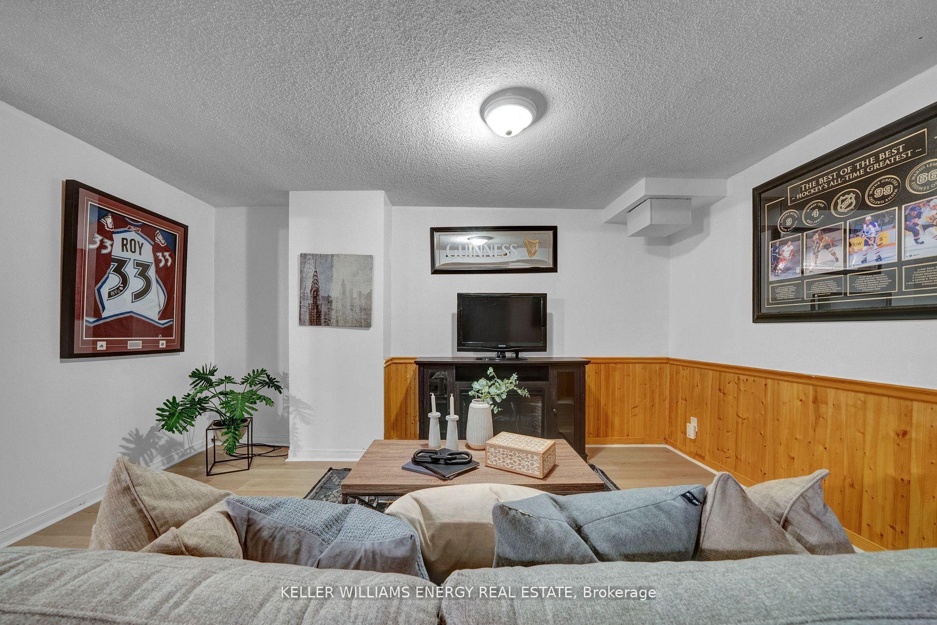 Photo 39 of 34 Hogan Crescent, Clarington, Bowmanville — HOMEH