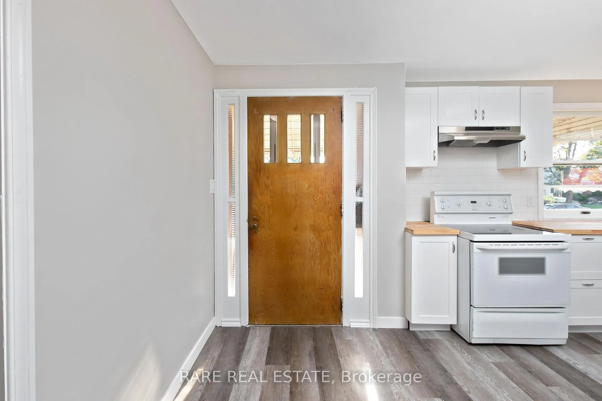 Photo 5 of 1544 Pillette Road, Windsor — HOMEH