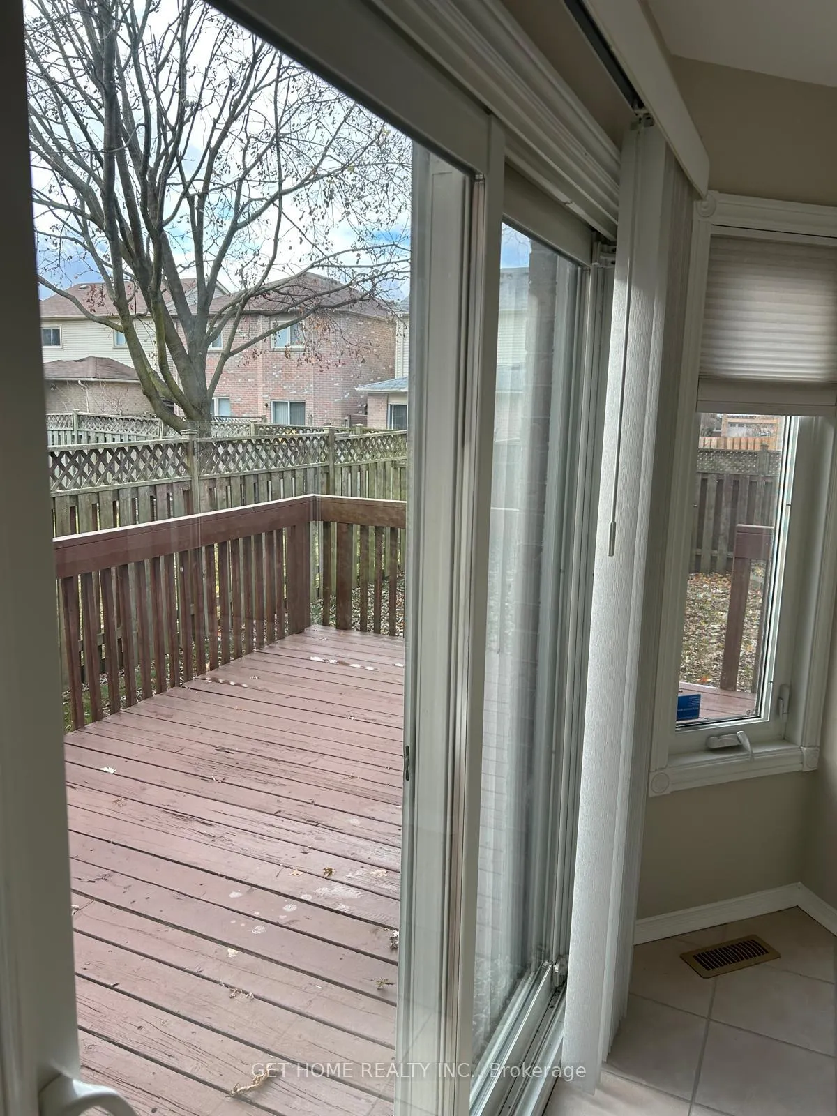 Photo 9 of 50 Valleywood Drive, Whitby, Williamsburg — HOMEH