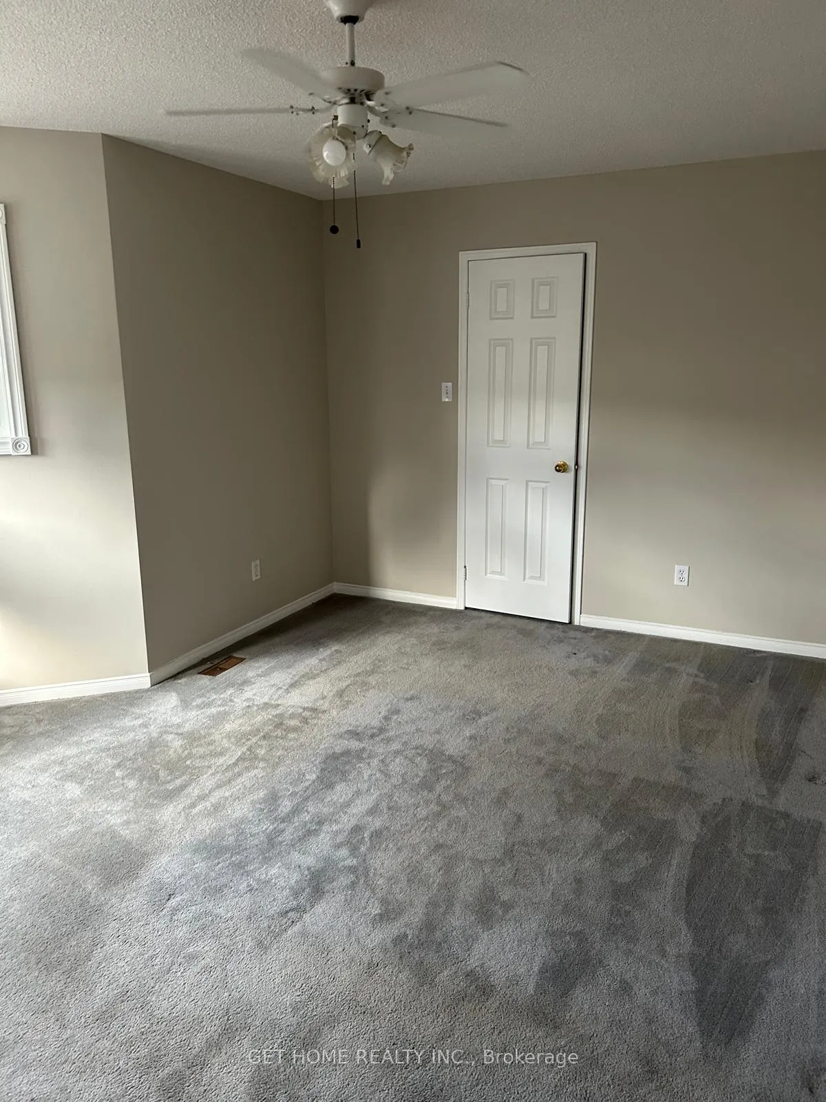 Photo 15 of 50 Valleywood Drive, Whitby, Williamsburg — HOMEH