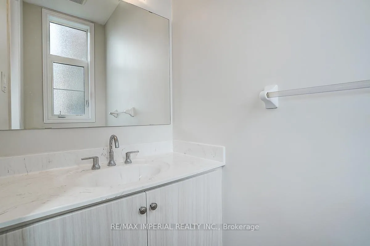 Photo 17 of 599 Marc Santi Boulevard, Vaughan, Patterson — HOMEH