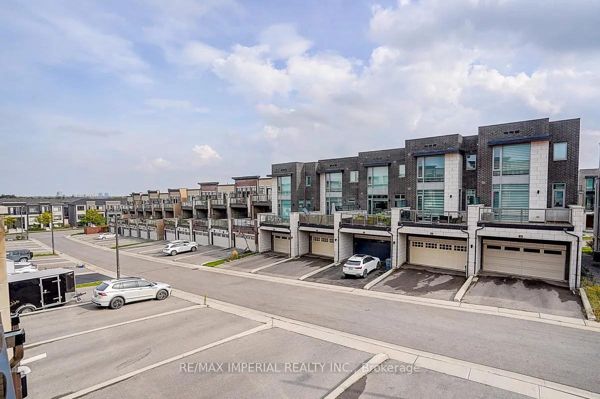Photo 33 of 599 Marc Santi Boulevard, Vaughan, Patterson — HOMEH