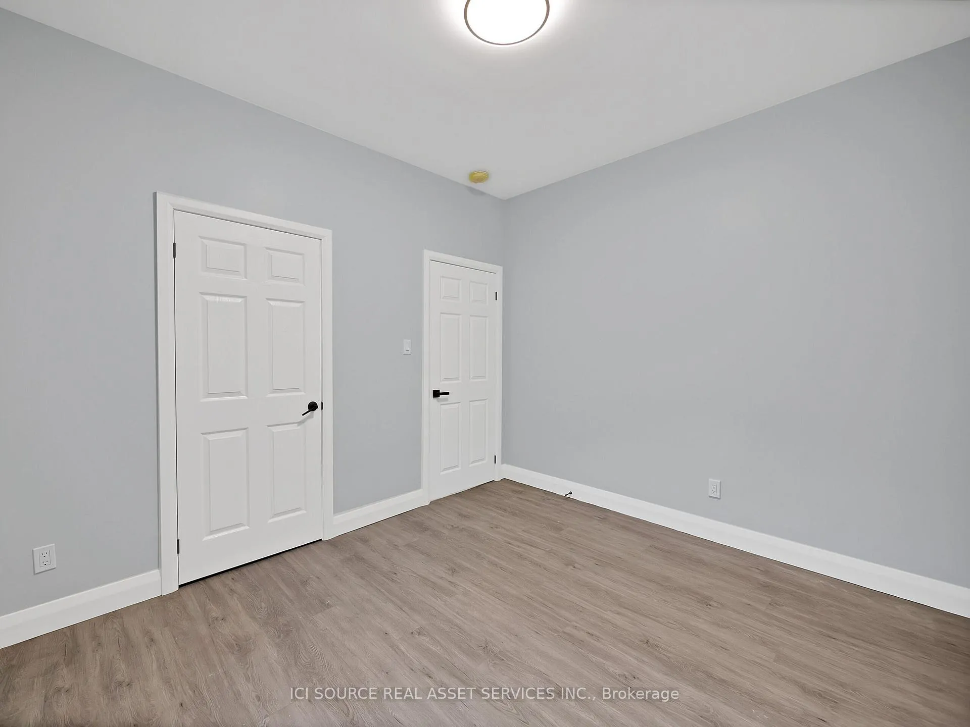Photo 11 of 74 Erie Avenue, Hamilton, Stinson — HOMEH