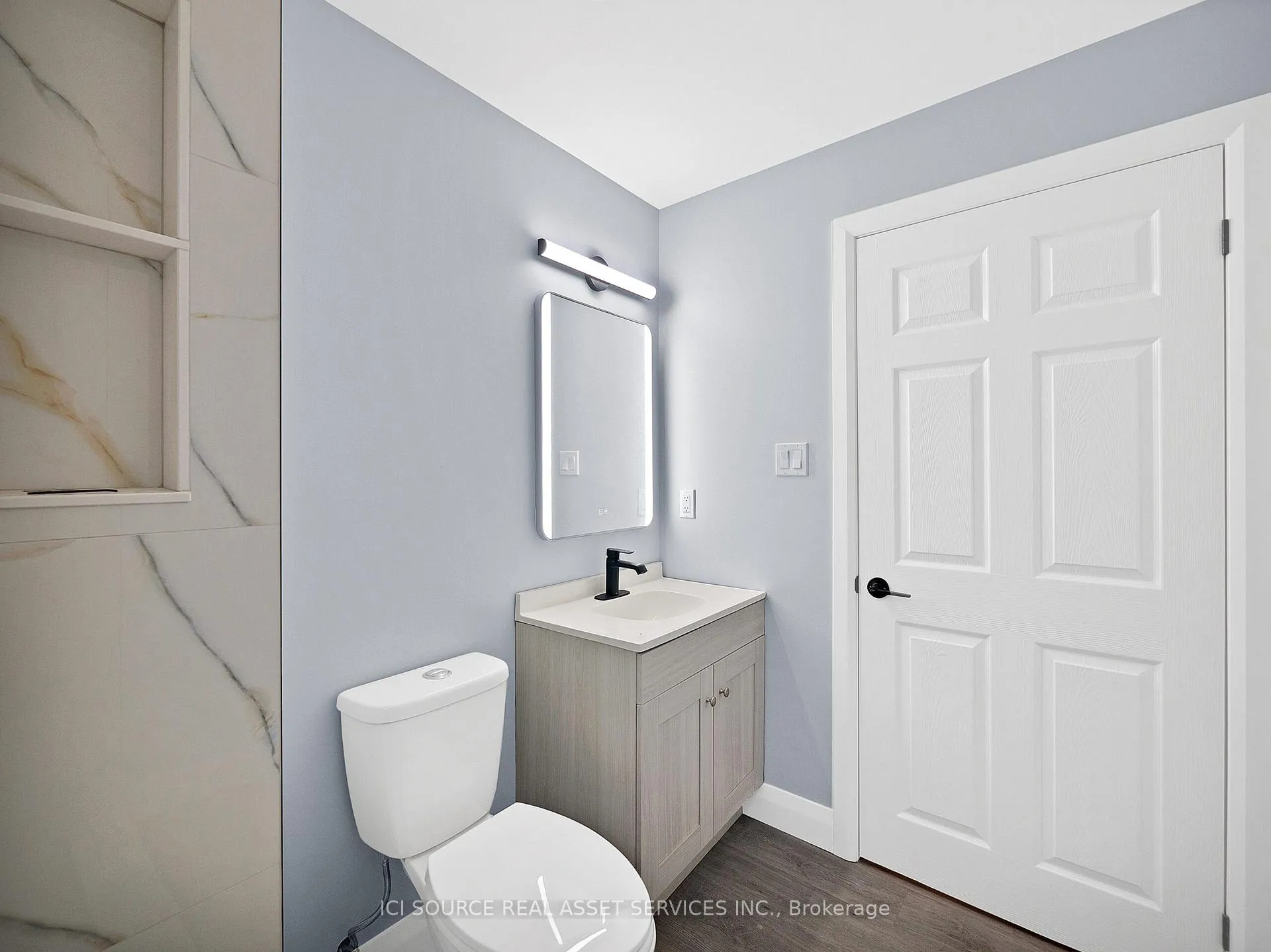 Photo 13 of 74 Erie Avenue, Hamilton, Stinson — HOMEH