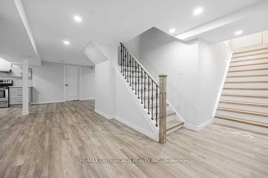 Photo 4 of 1823 Forestview Drive, Pickering, Highbush — HOMEH