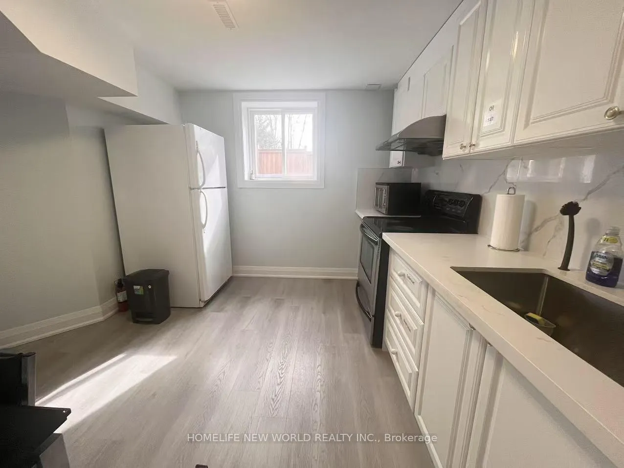 Photo 1 of 160 Berwick Crescent, Richmond Hill, Observatory — HOMEH