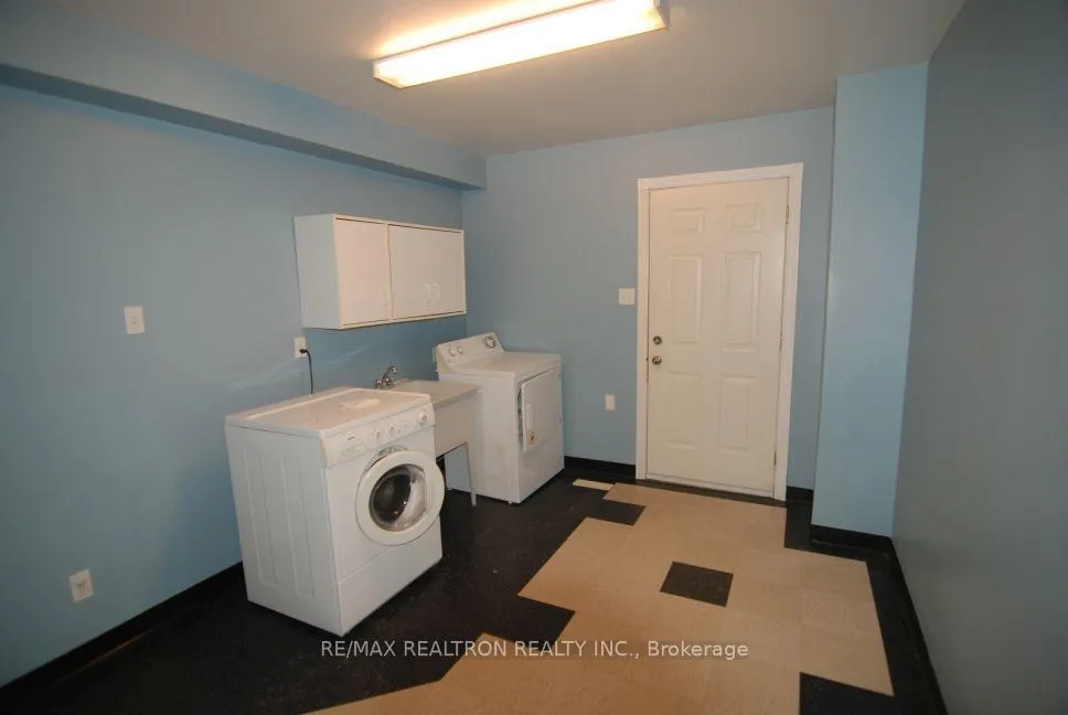 Photo 4 of Unit Main, 5 Violet Street, Barrie, Holly — HOMEH