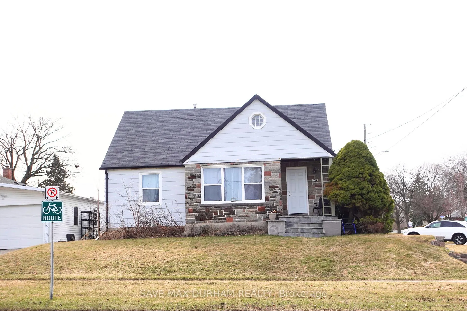 Photo 3 of 394 Gibbons Street, Oshawa, McLaughlin — HOMEH