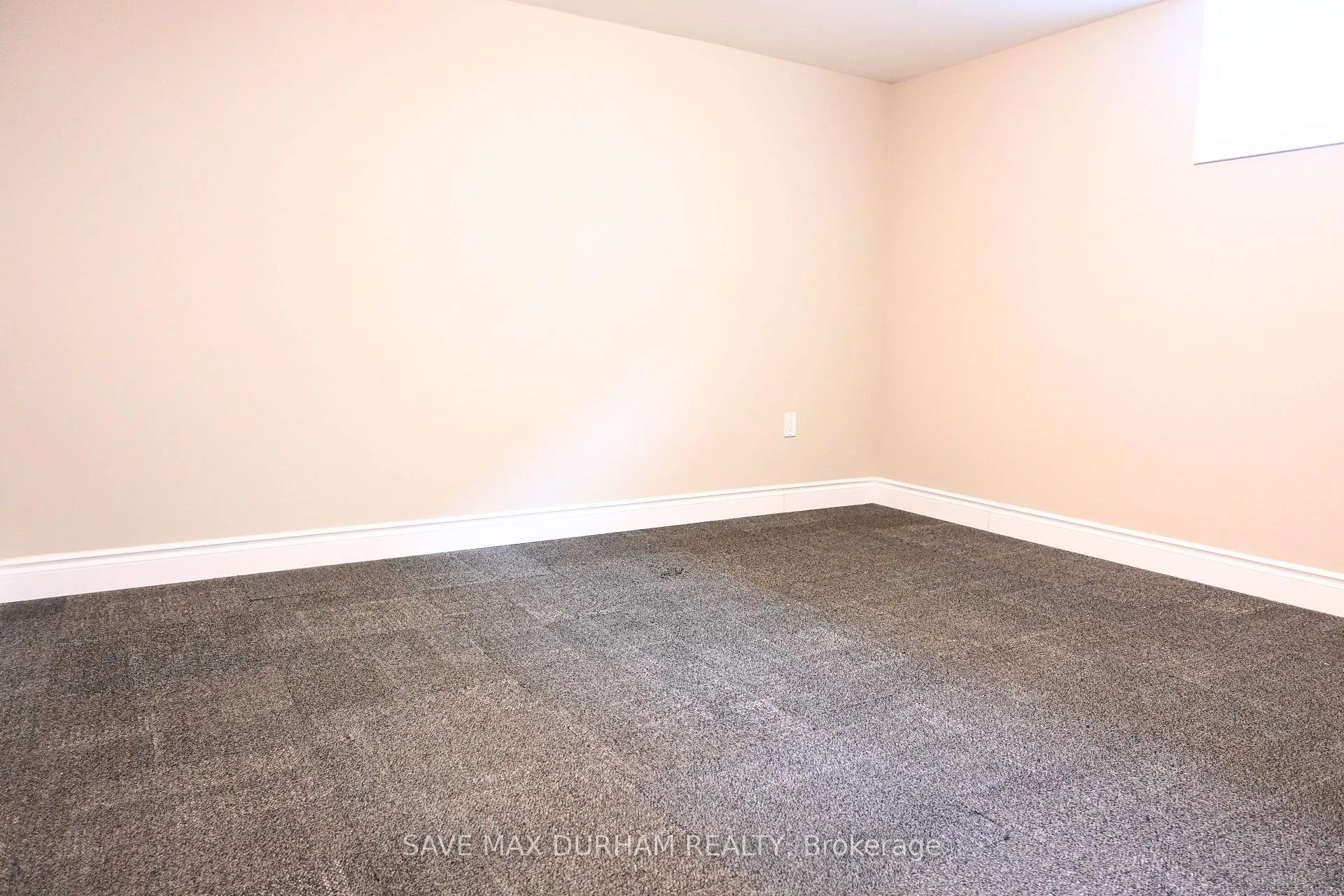 Photo 17 of 394 Gibbons Street, Oshawa, McLaughlin — HOMEH