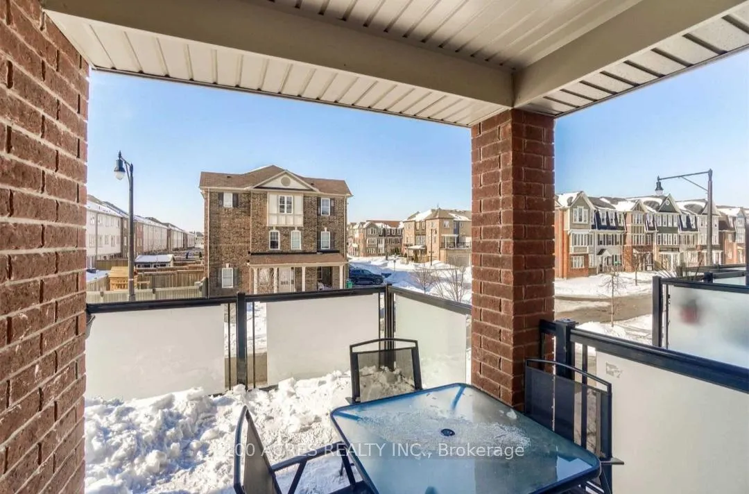 Photo 2 of 154 Baycliffe Crescent, Brampton, Northwest Brampton — HOMEH