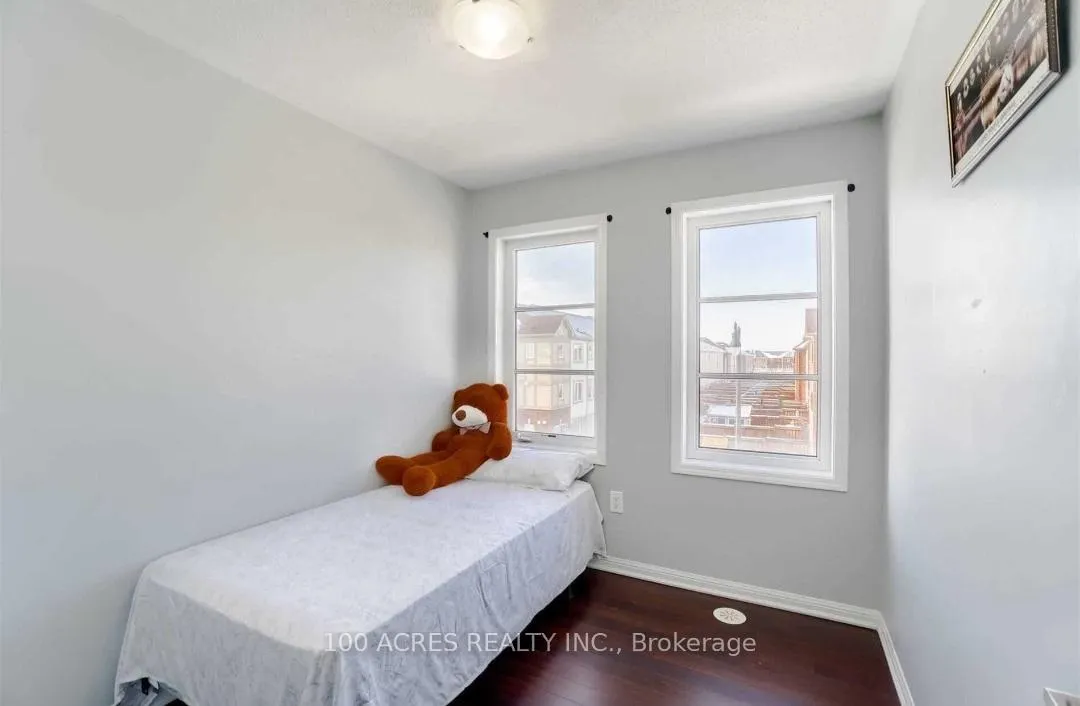 Photo 12 of 154 Baycliffe Crescent, Brampton, Northwest Brampton — HOMEH