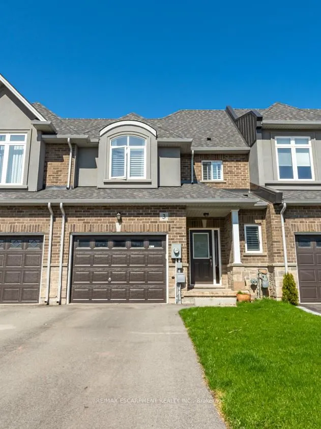 Photo 1 of 3 Pinot Crescent, Hamilton, Stoney Creek Industrial — HOMEH